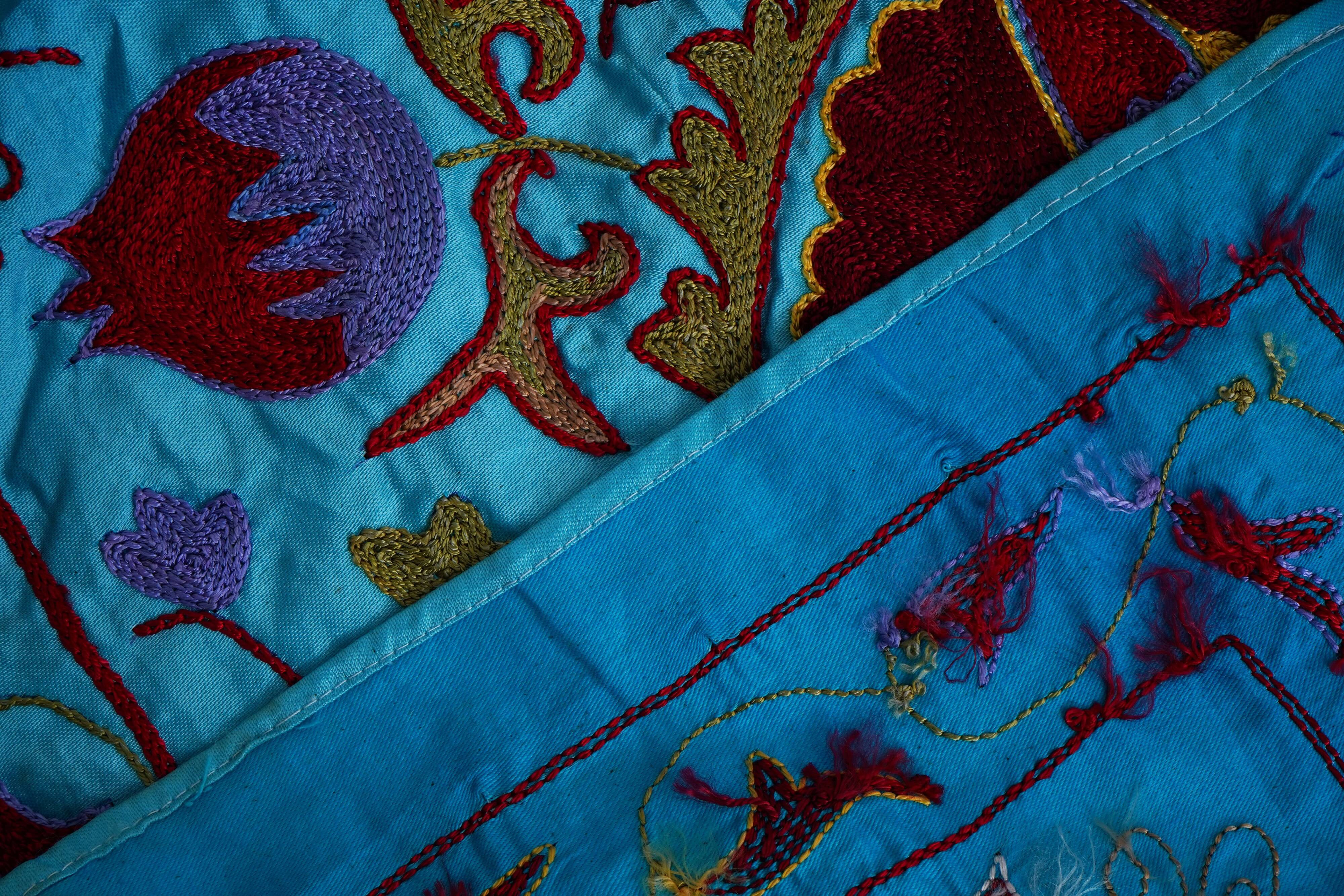 Hand-knotted rug, vintage Turkish rug 103x188 cm