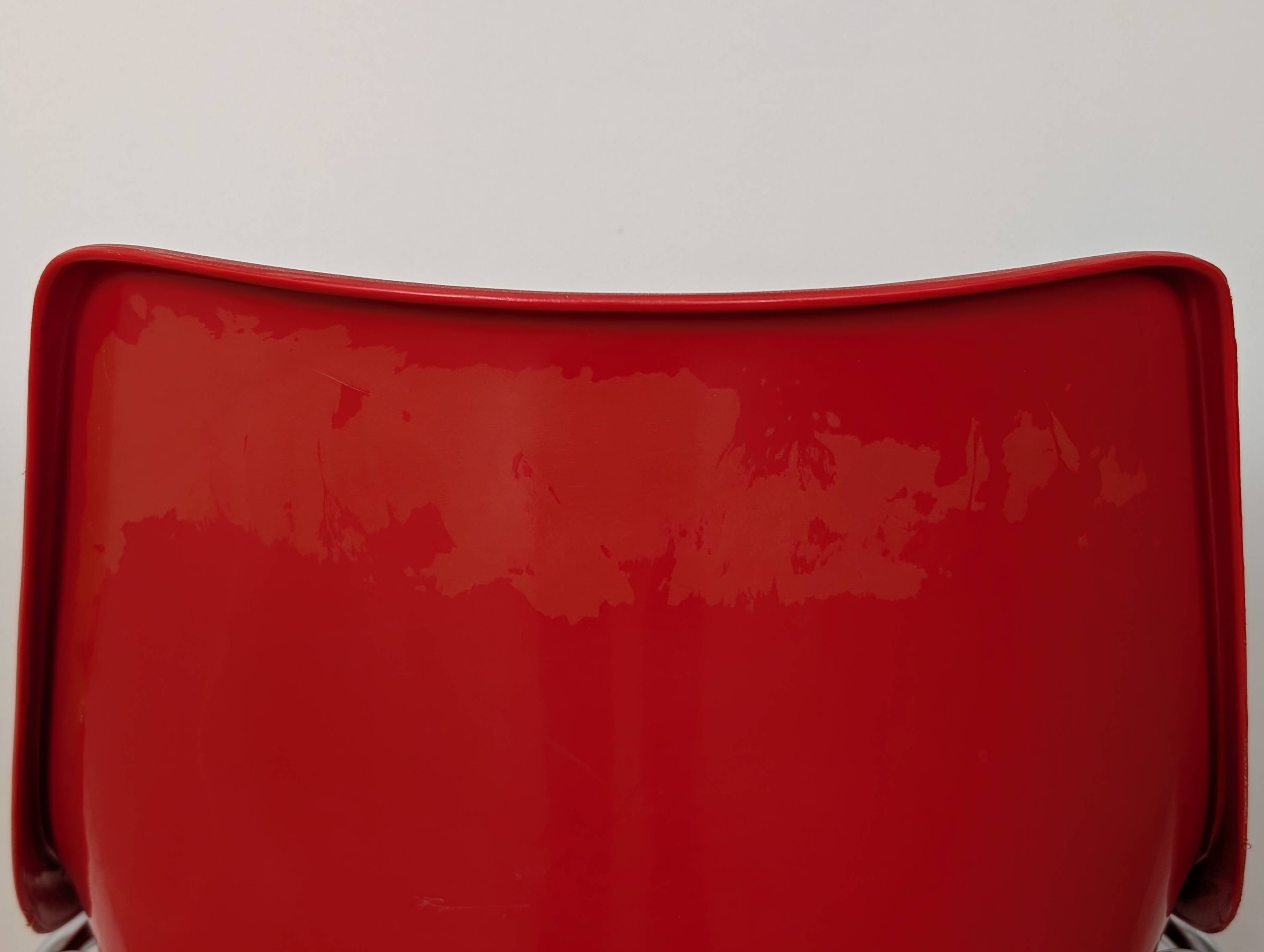 Lafargue L202 stackable chairs