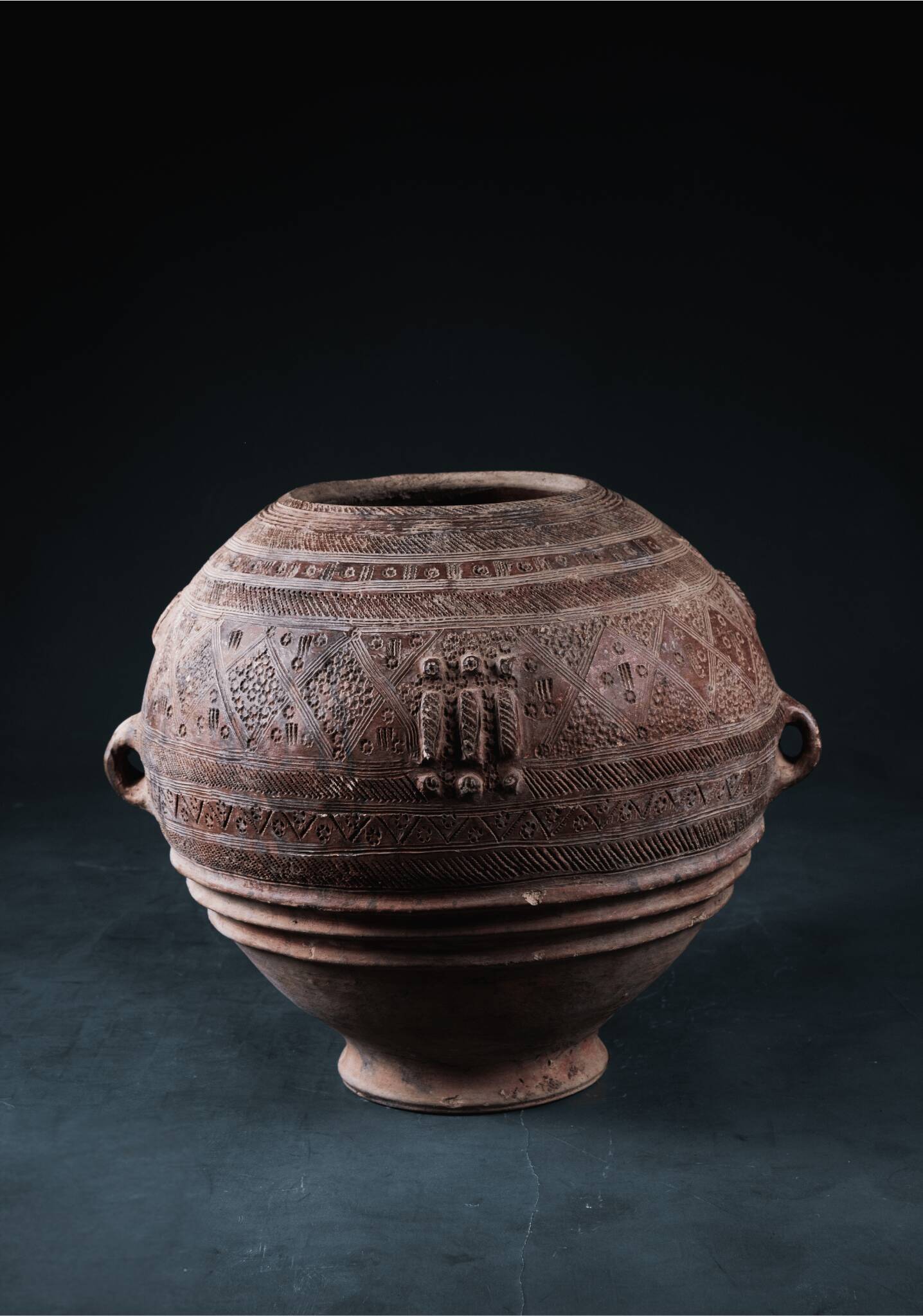 Terracotta pottery from Djenné, Mali, 20th century