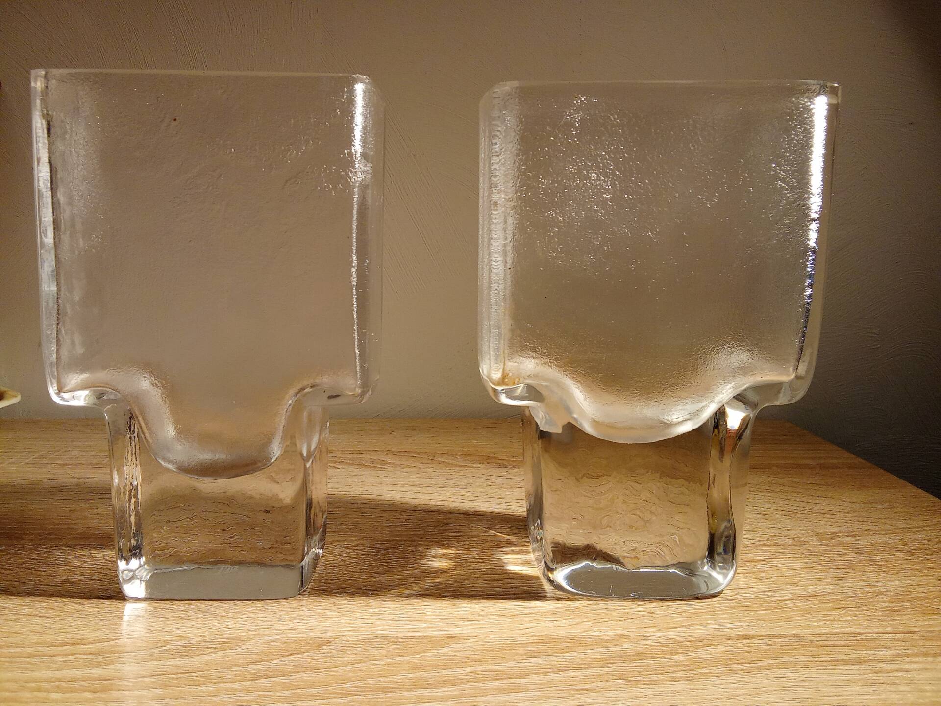 Paire de vases Riedel