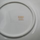 Gien plates with floral decoration