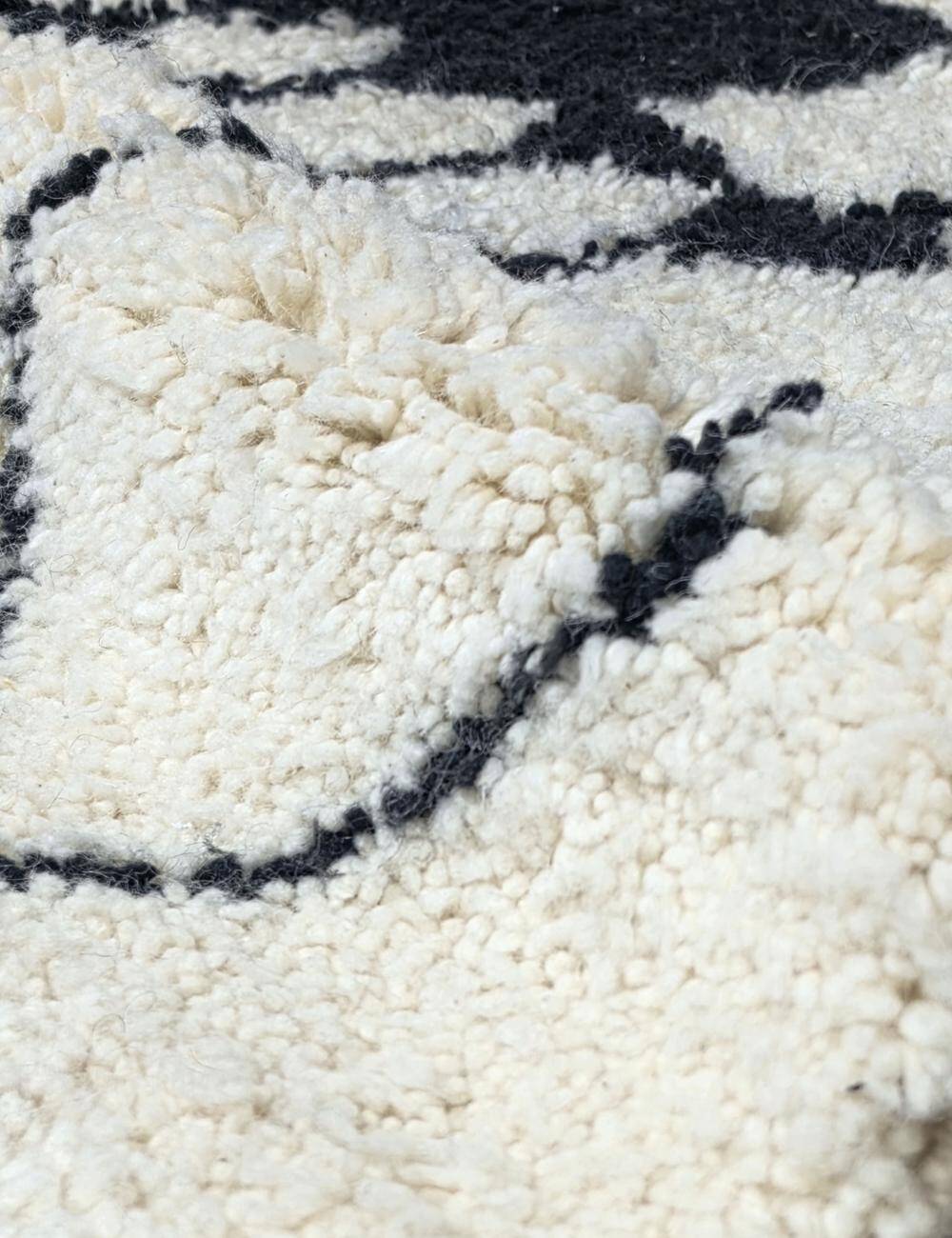 Tapis Bebère Noir et blanc - 275 x 193 cm