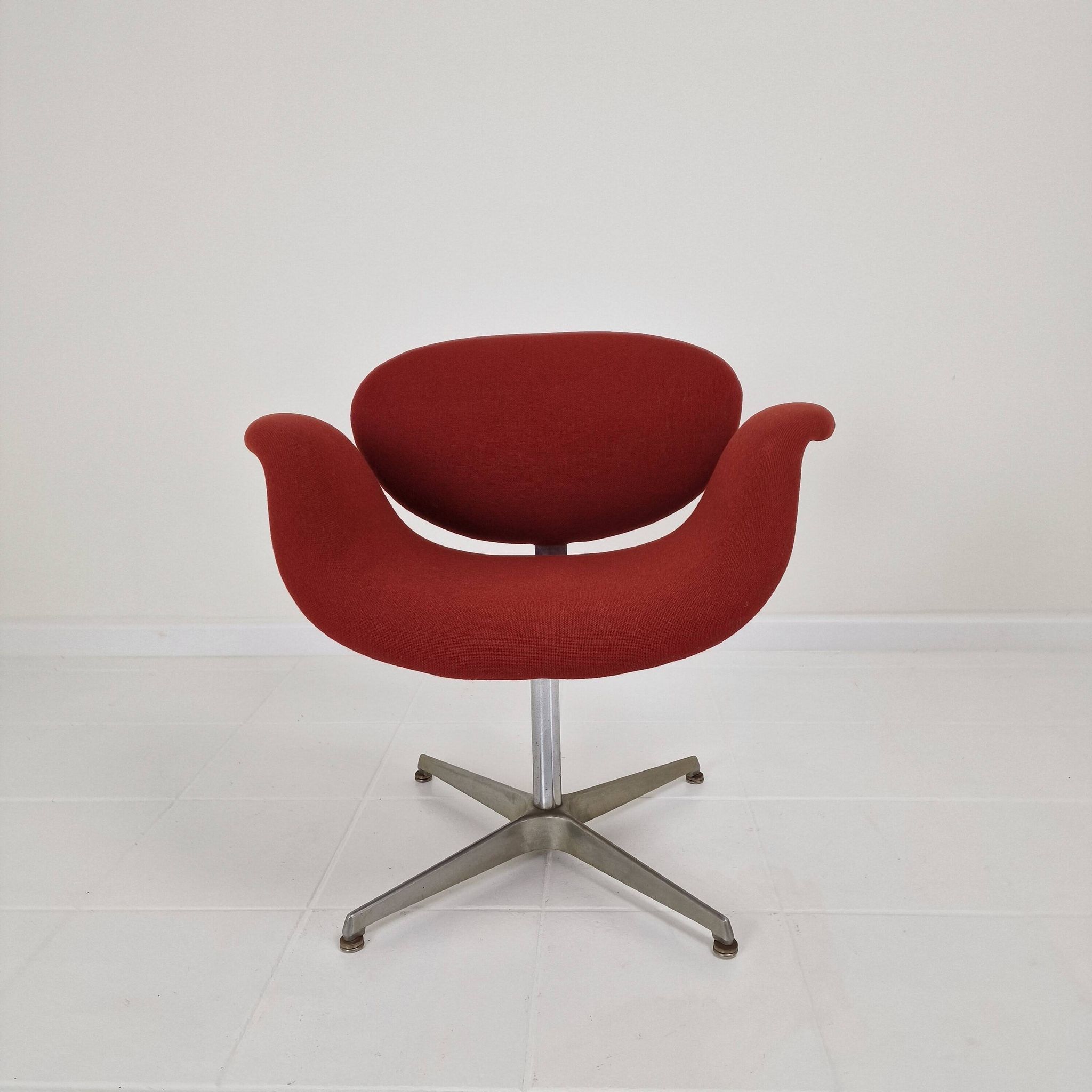 Little Tulip Armchair with cross base by Pierre Paulin for Artifort, 1970s
