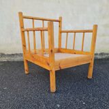 Armchair in pine and vichy fabric