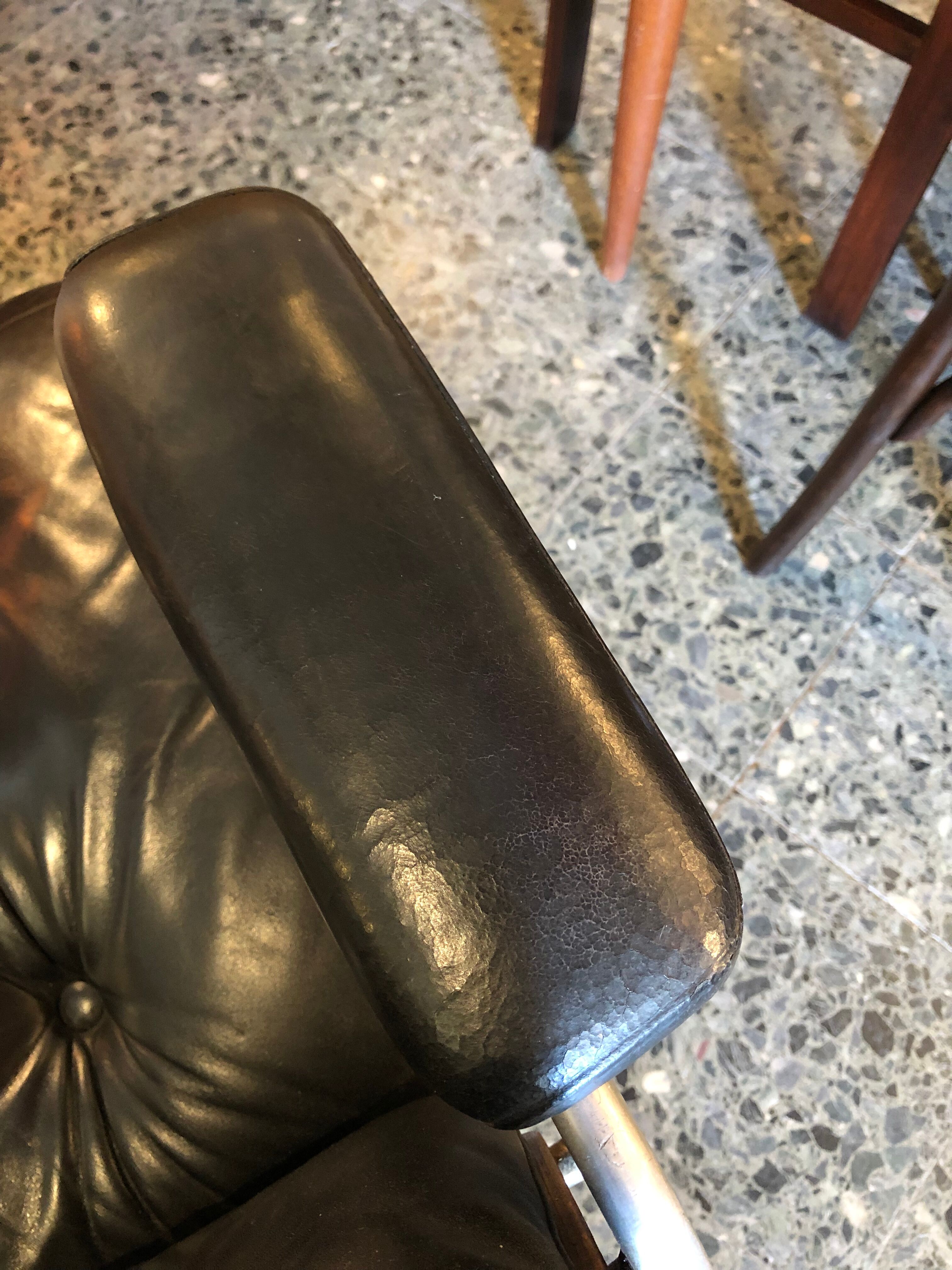 Leather office chair