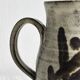 Pichet en céramique artisanale, grès émaillé décor abstrait