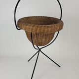 Worker Wicker basket