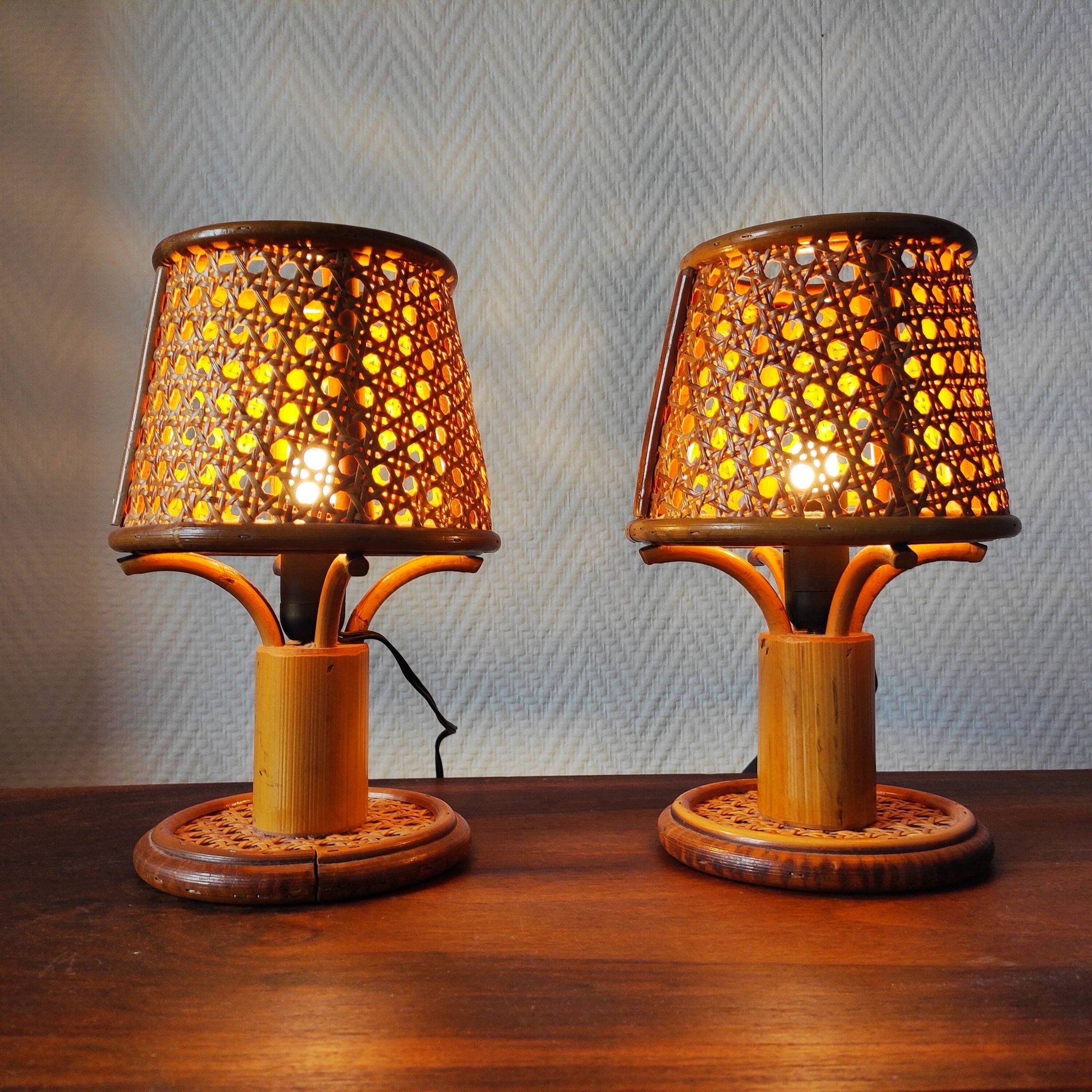 Paire de lampes vintage en rotin