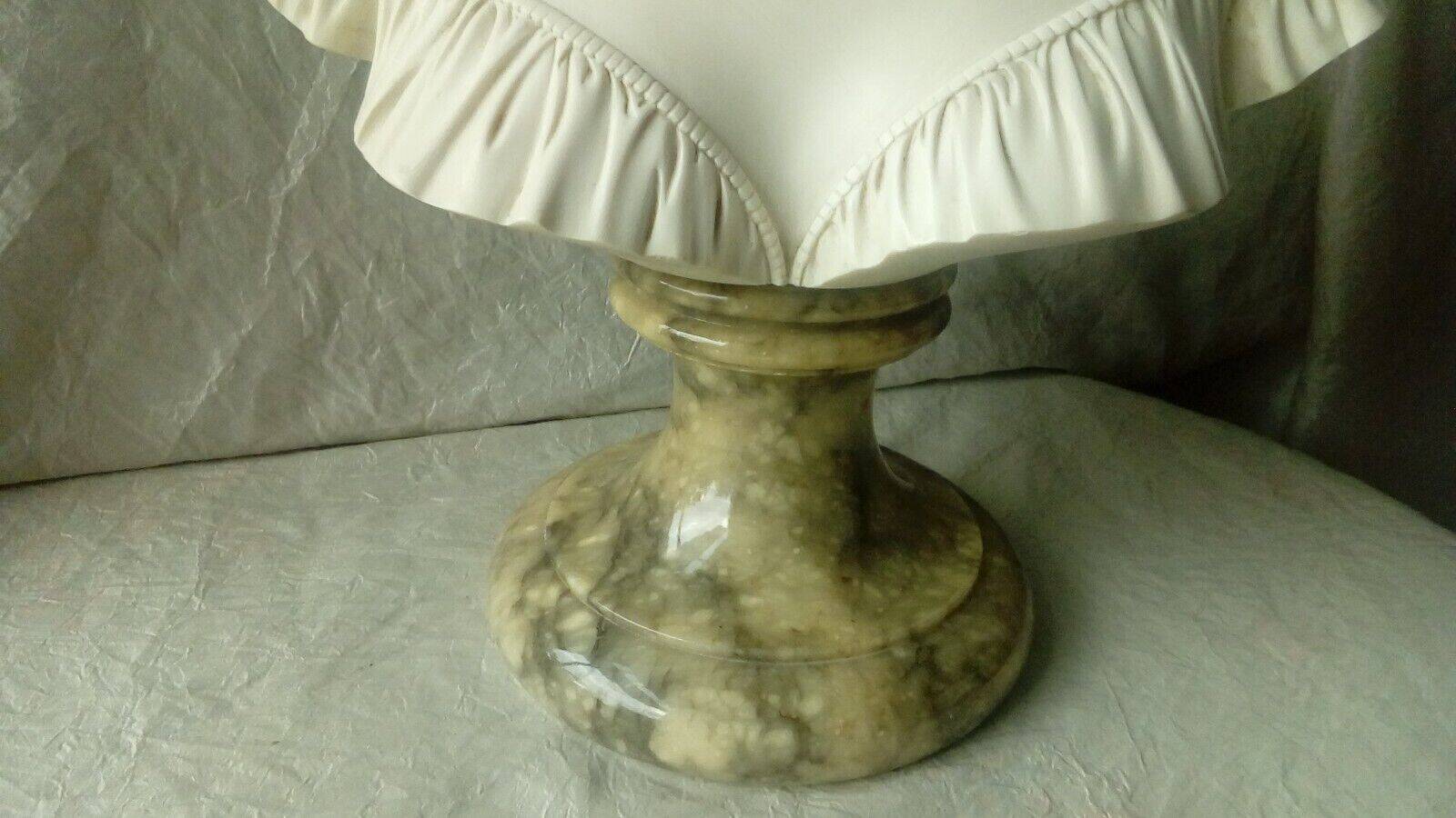 Bust of Josephine de Beauharnais in marble powder, marble base, A.Giannelli
