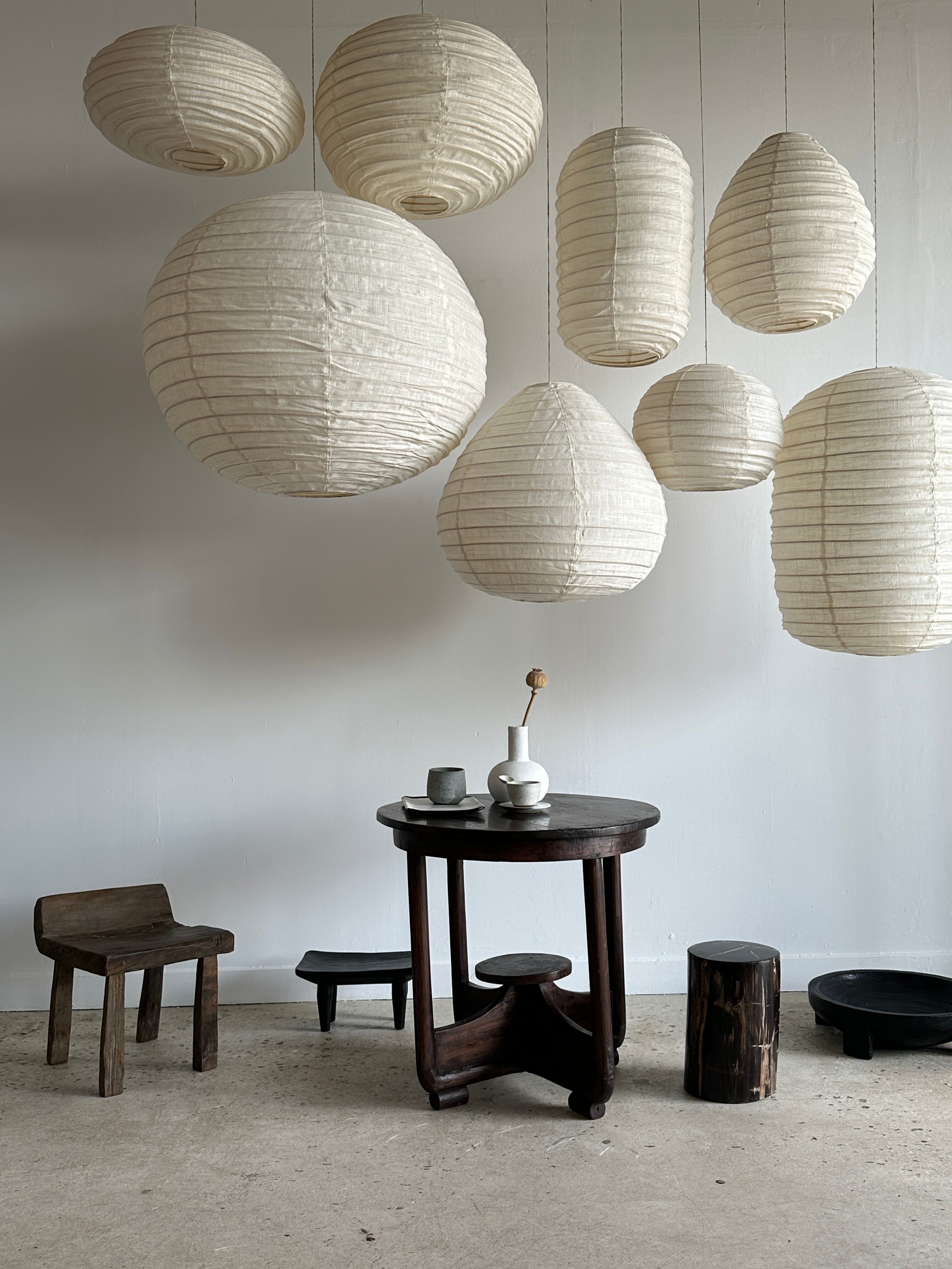 Suspension in rattan and natural japanese linen in the shape of a drop