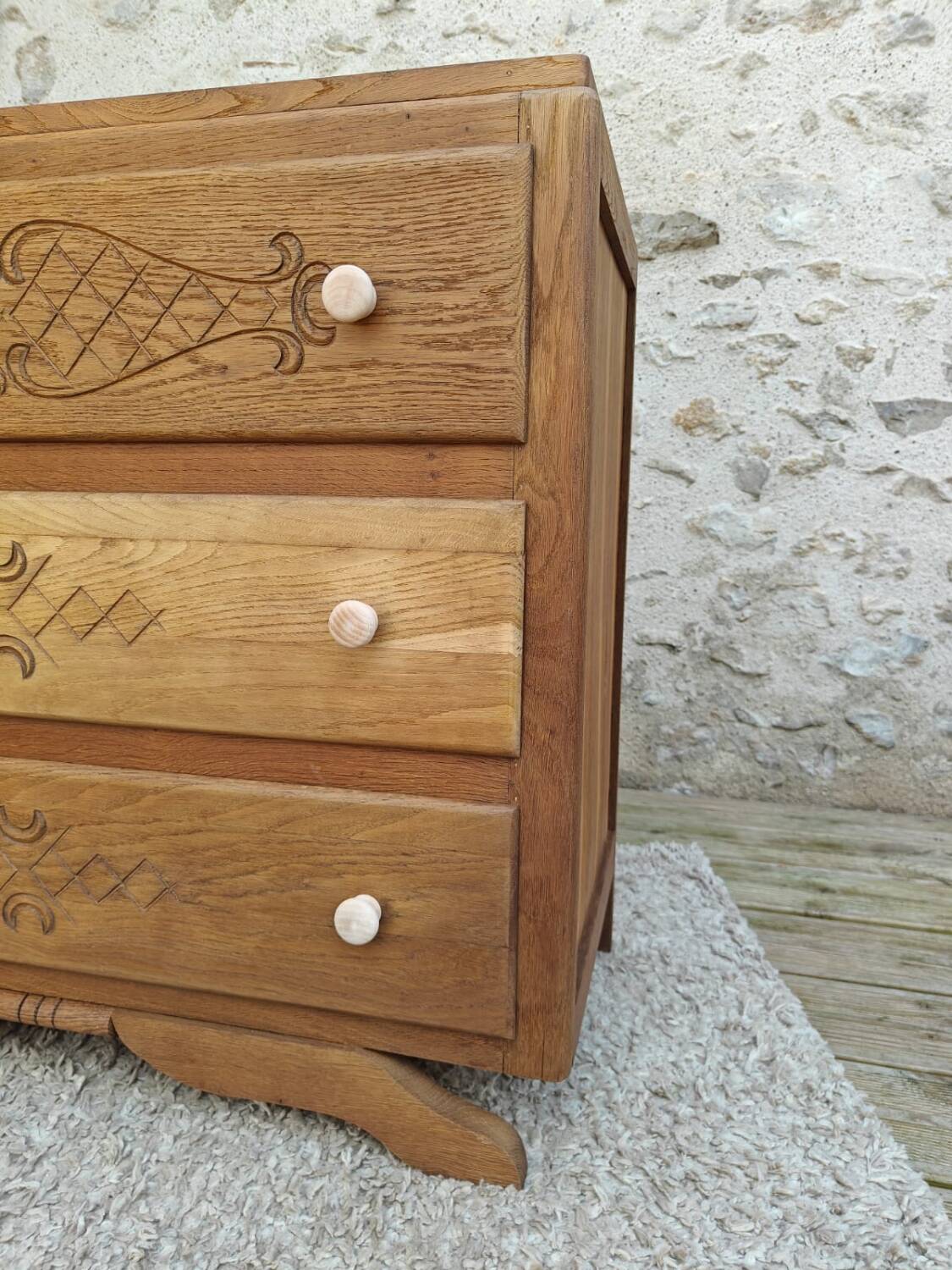 Art Deco chest of drawers in sandblasted oak