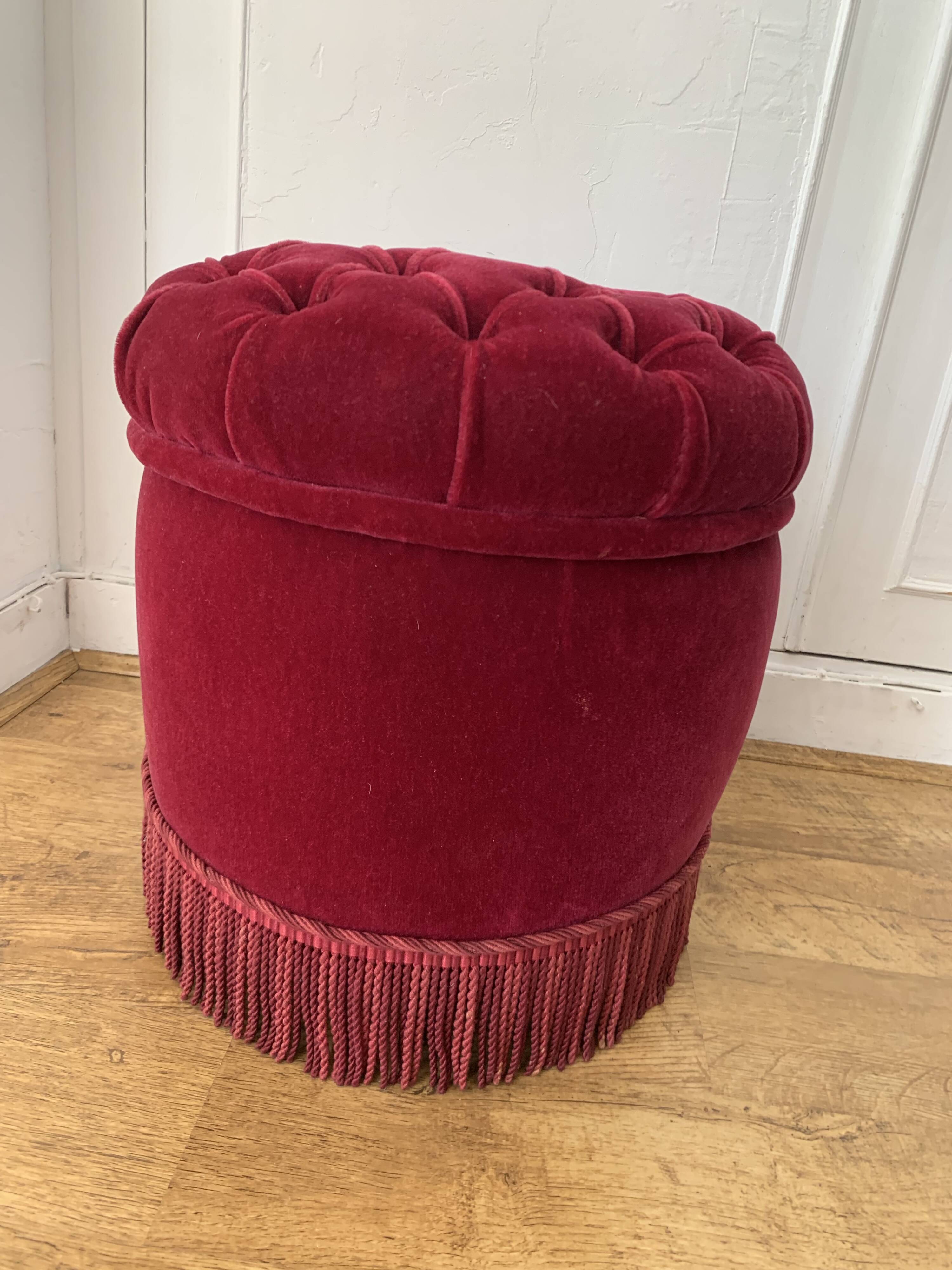 Napoleon III pouf, burgundy velvet.