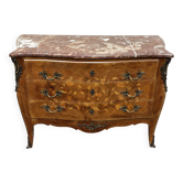 Commode galbée et marquetée style Louis XV, fin 19ème-début 20ème
