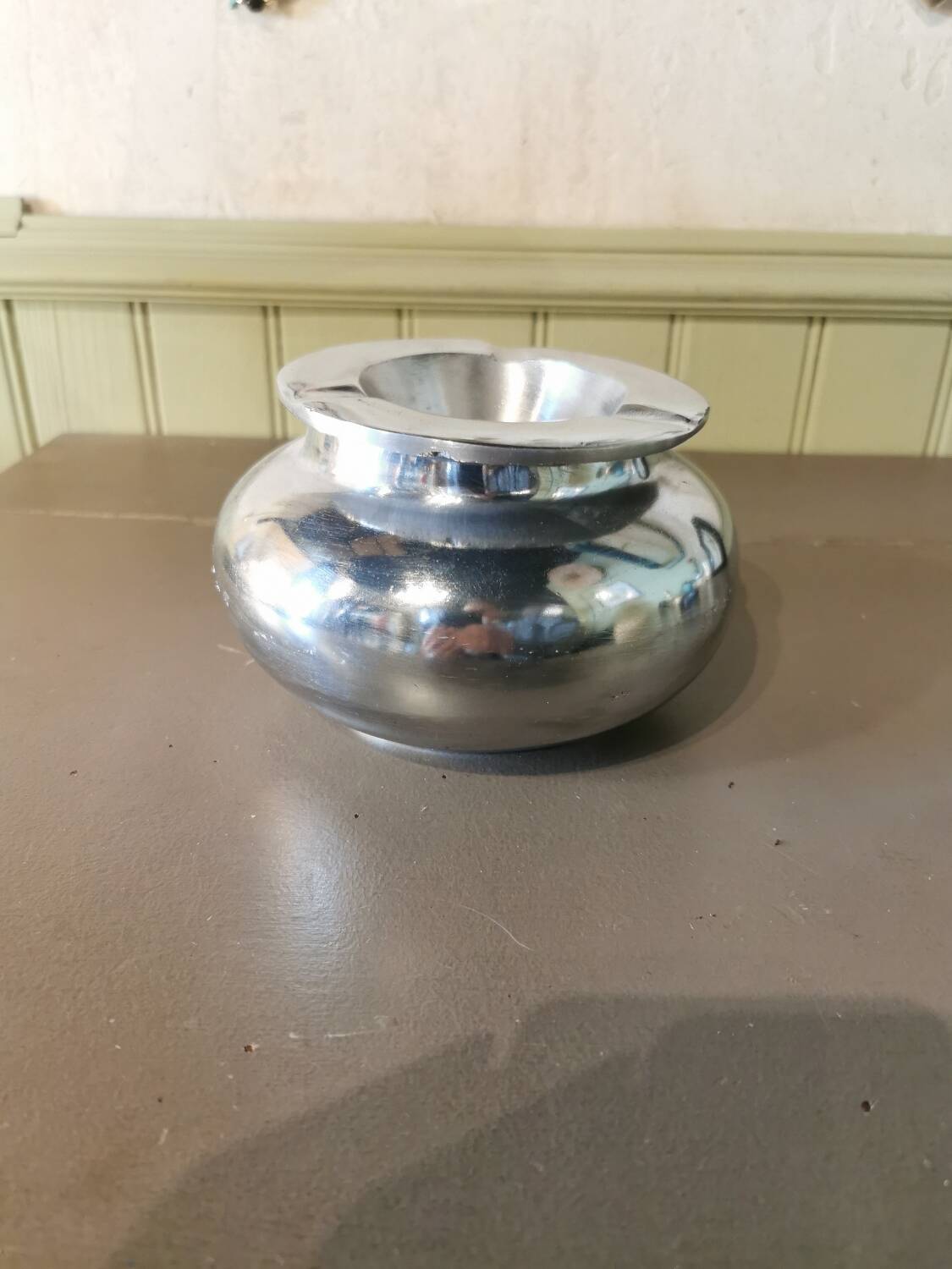 Grand cendrier boule aluminium