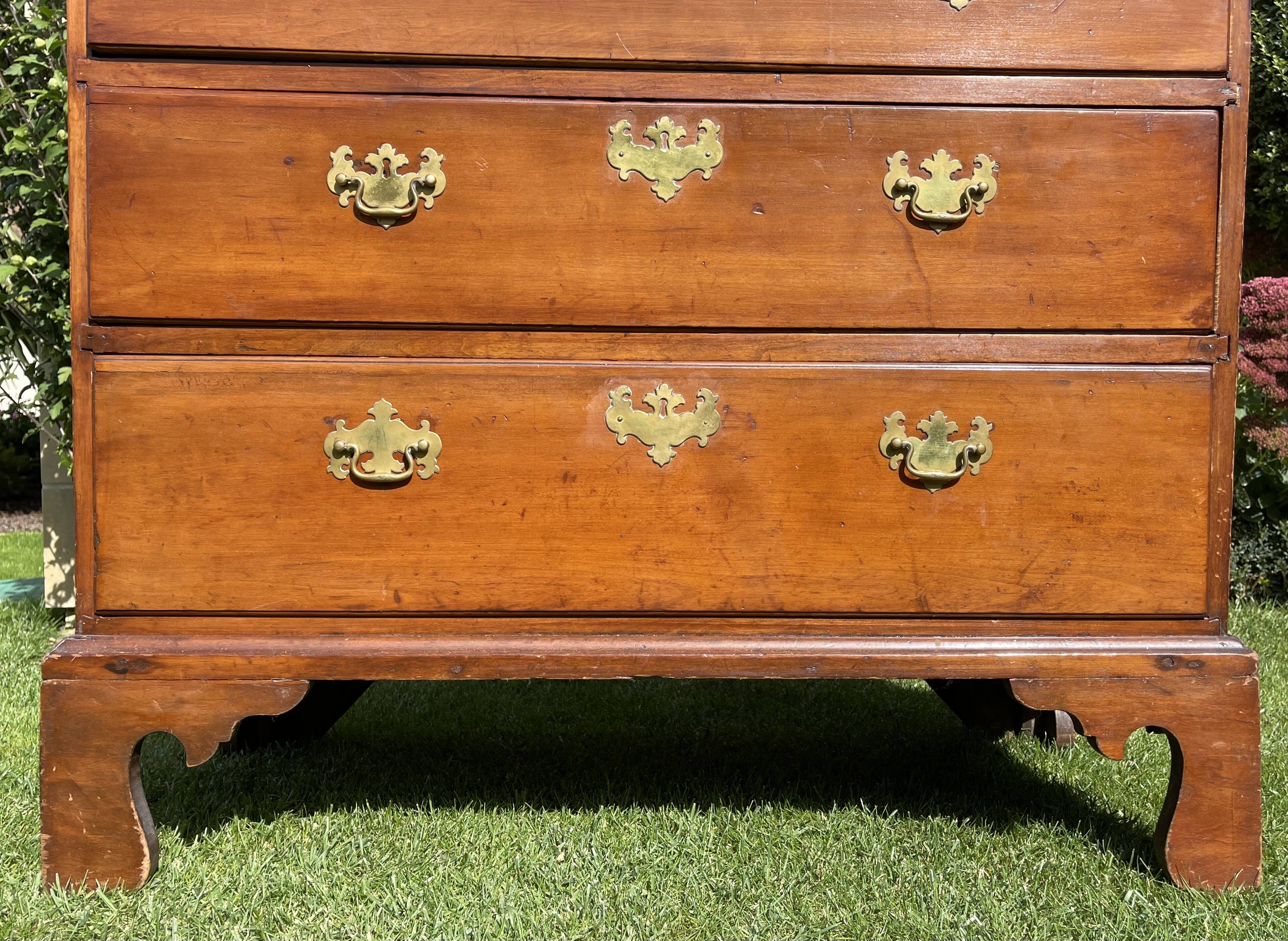 Semainier with support height in Mahogany