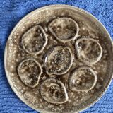 Set of 12 oyster plates, foam décor and foam