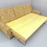 Canapé pliant rembourré du milieu du siècle, années 1970, Europe centrale