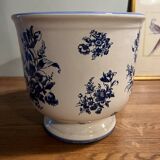 Italian Capodimonte flowerpot