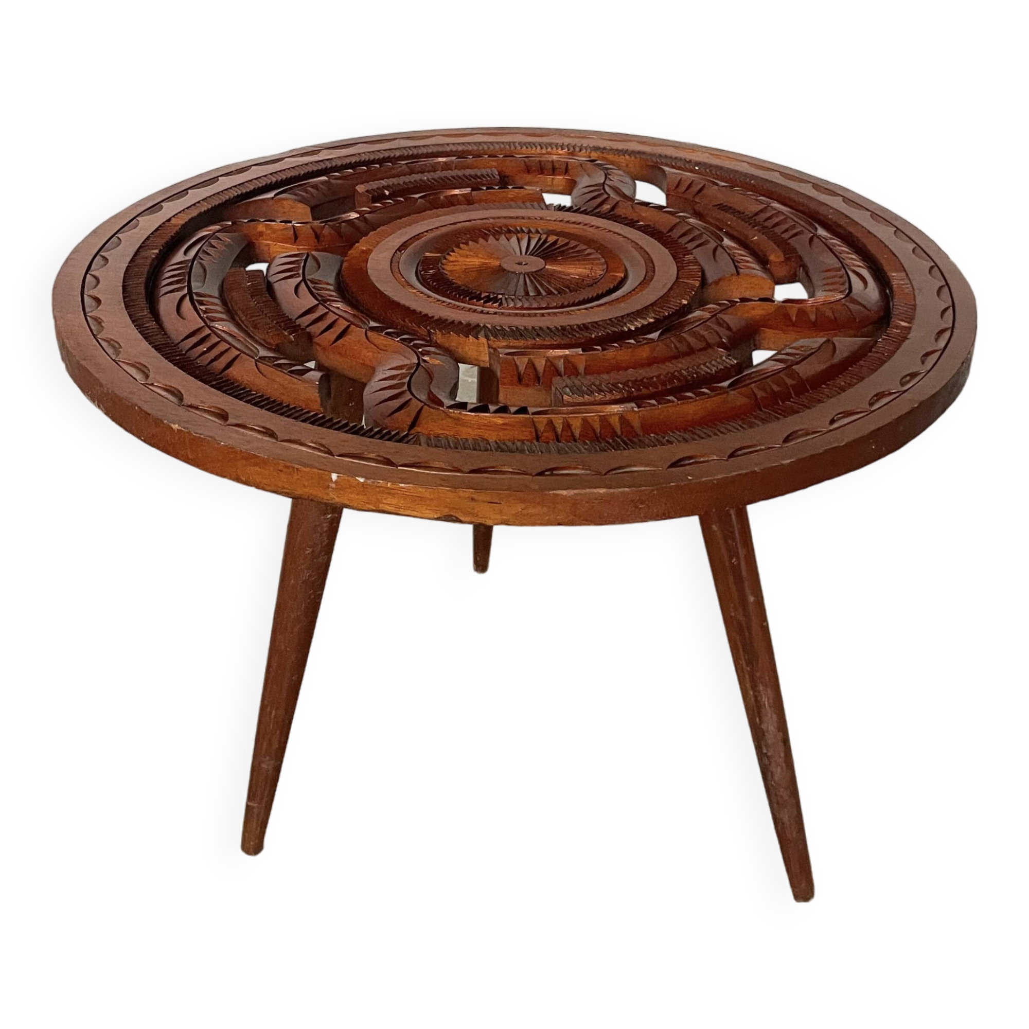 60s tripod coffee table in chiseled wood