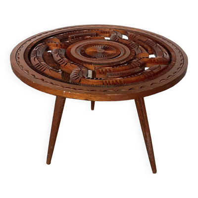 Table basse années 60 tripode bois ciselé