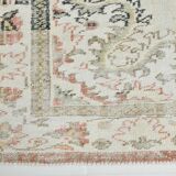 6x9 Persian Classic Cream & Black Vintage Rug, 183x287Cm