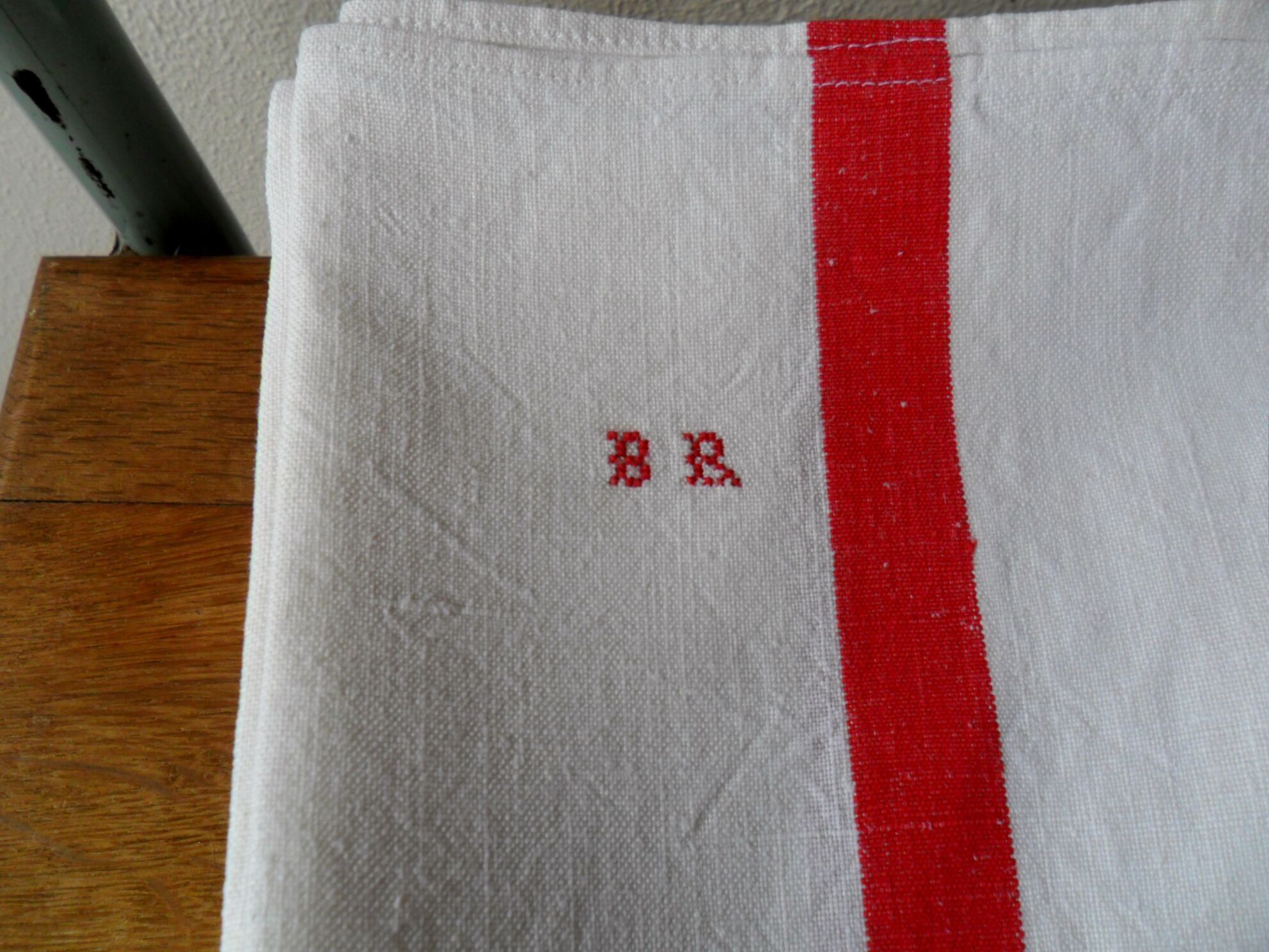 Set of 6 antique half-cloths, embroidered BR