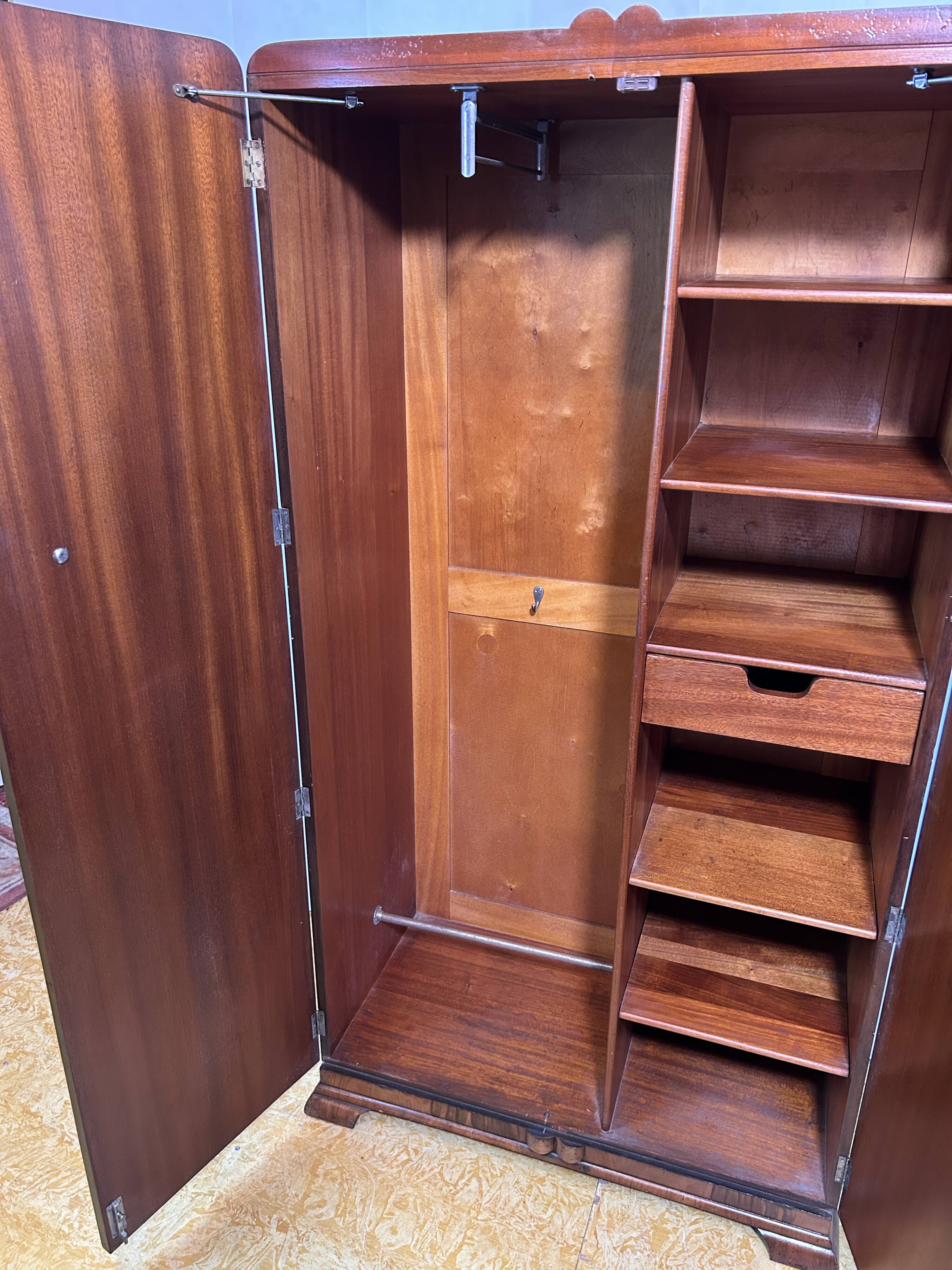 Art deco vintage brocante bachelor wardrobe burr walnut 1920-1930