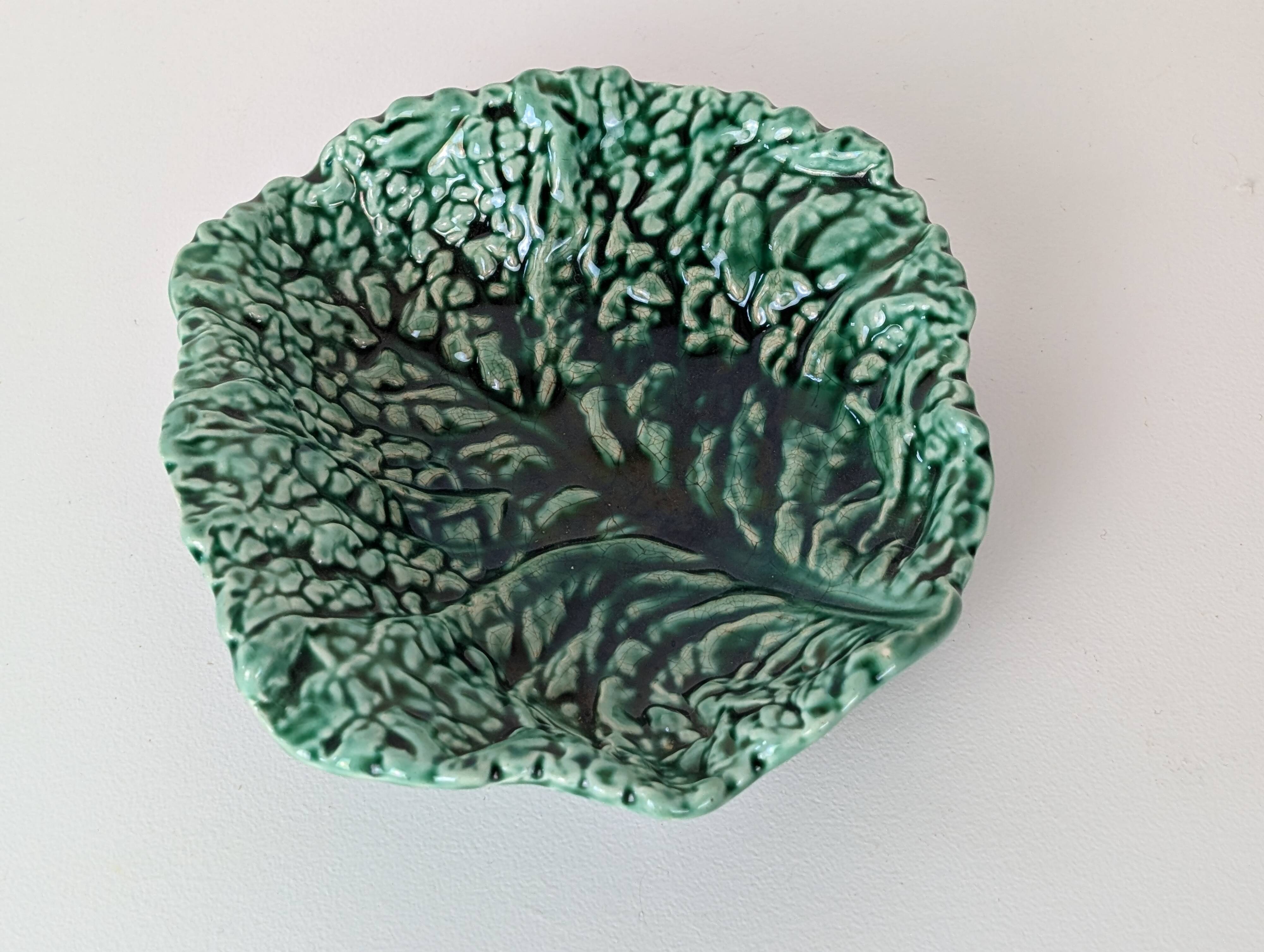 Cabbage leaf bowl