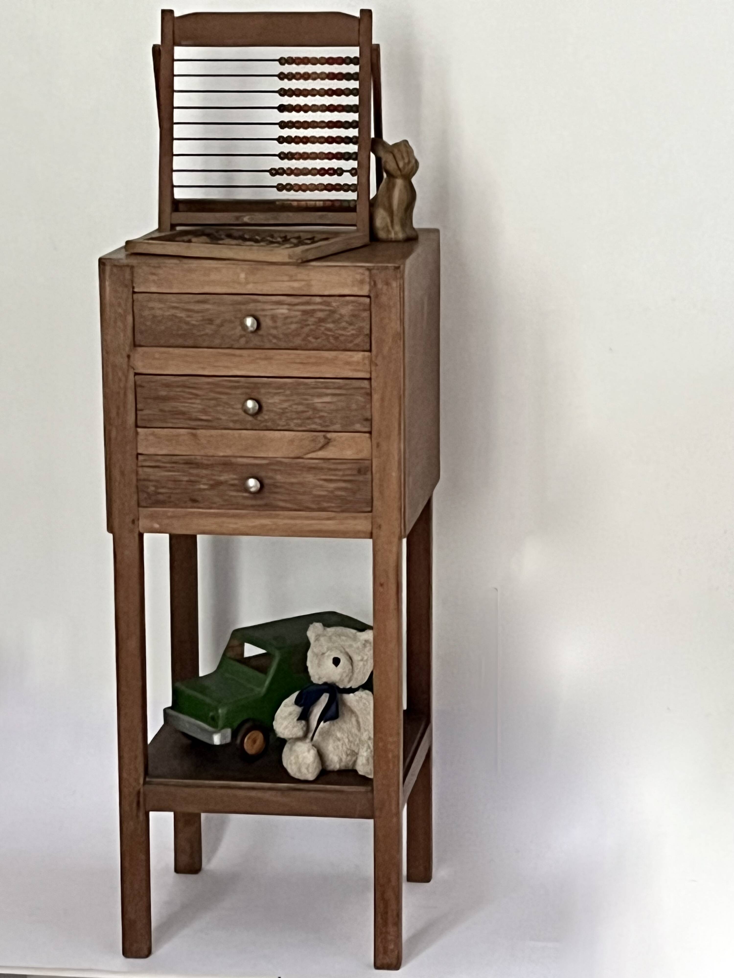 Vintage bedside table from the 1940s/1950s.