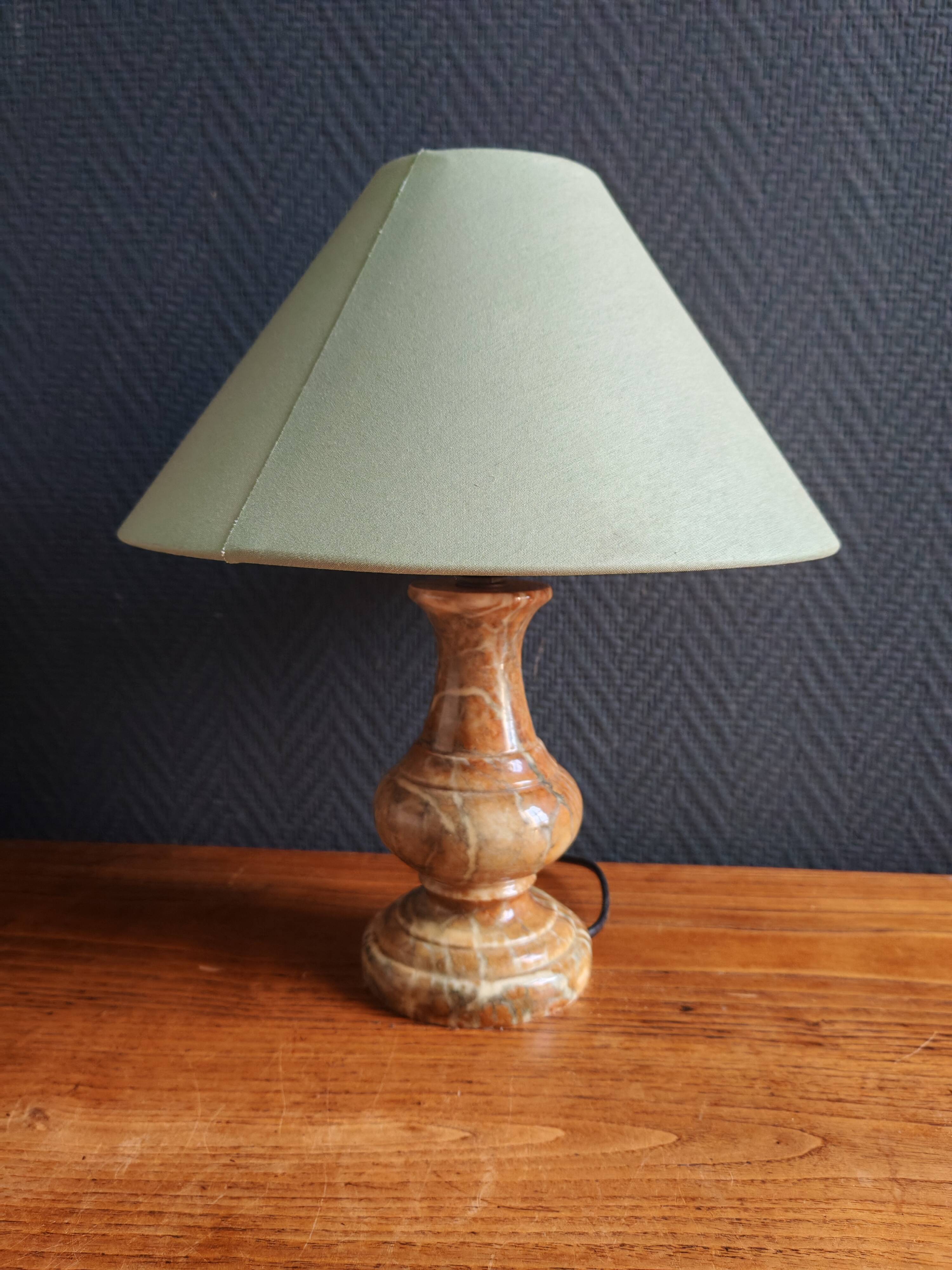 Vintage Table Lamp in Sculpted Alabaster – Base in Natural Stone