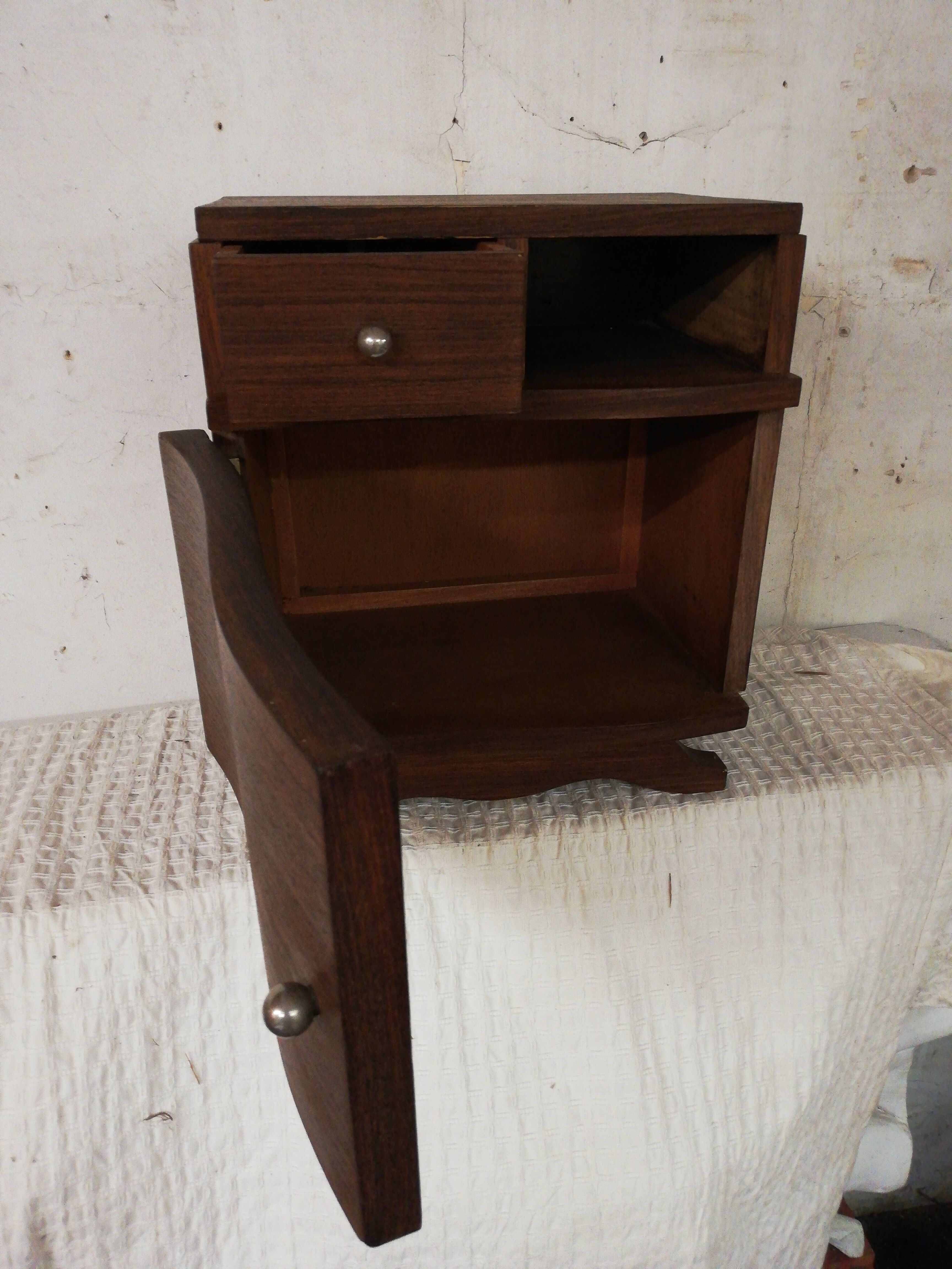 Art deco beside table