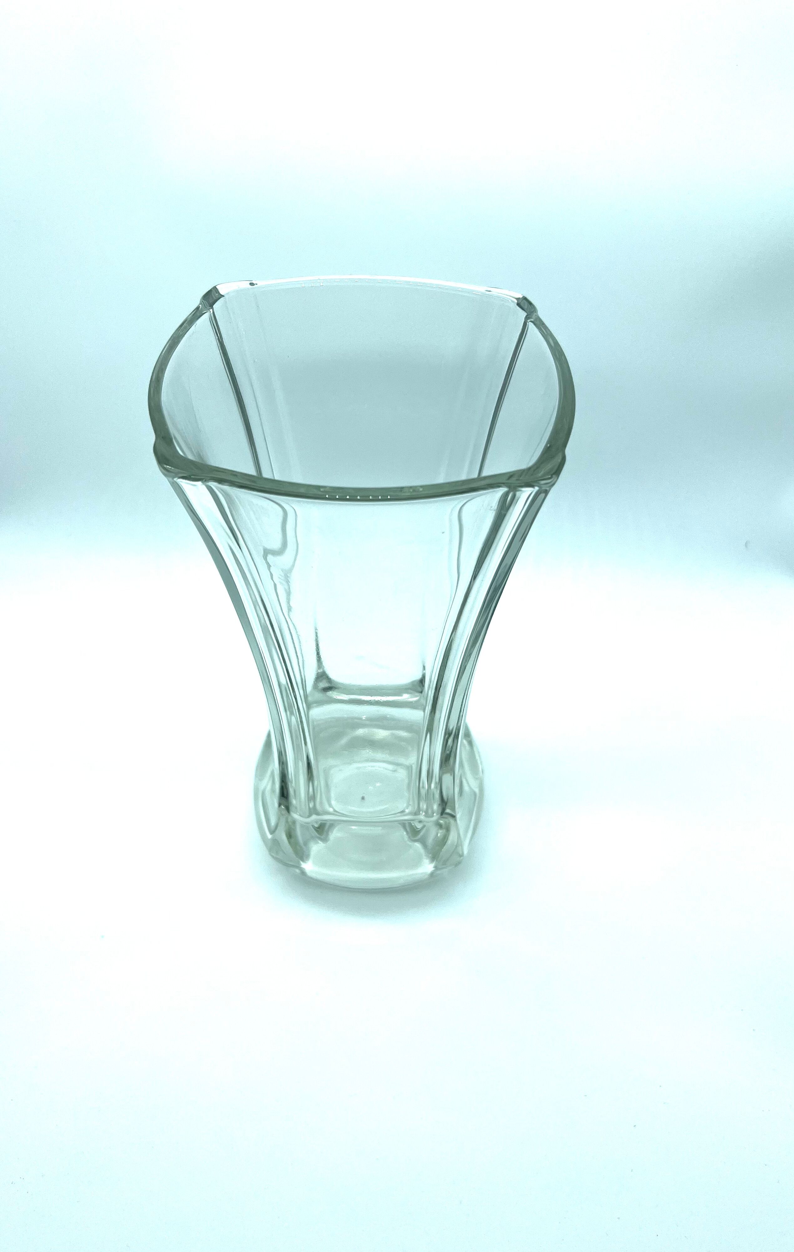 Glass vase 24cm