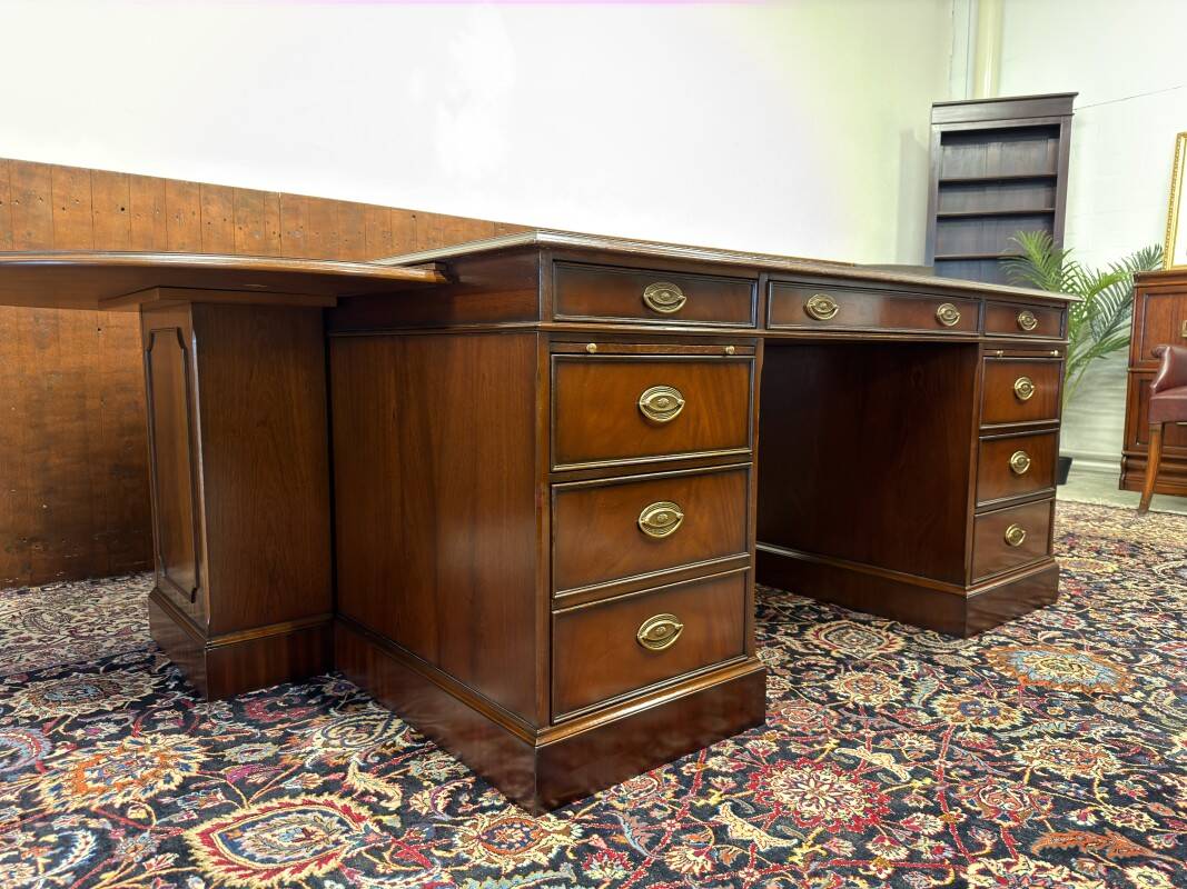 Unique Classic English Desk Set with Conference Table