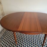 Extendable teak table by Victor Wilkins, G-Plan