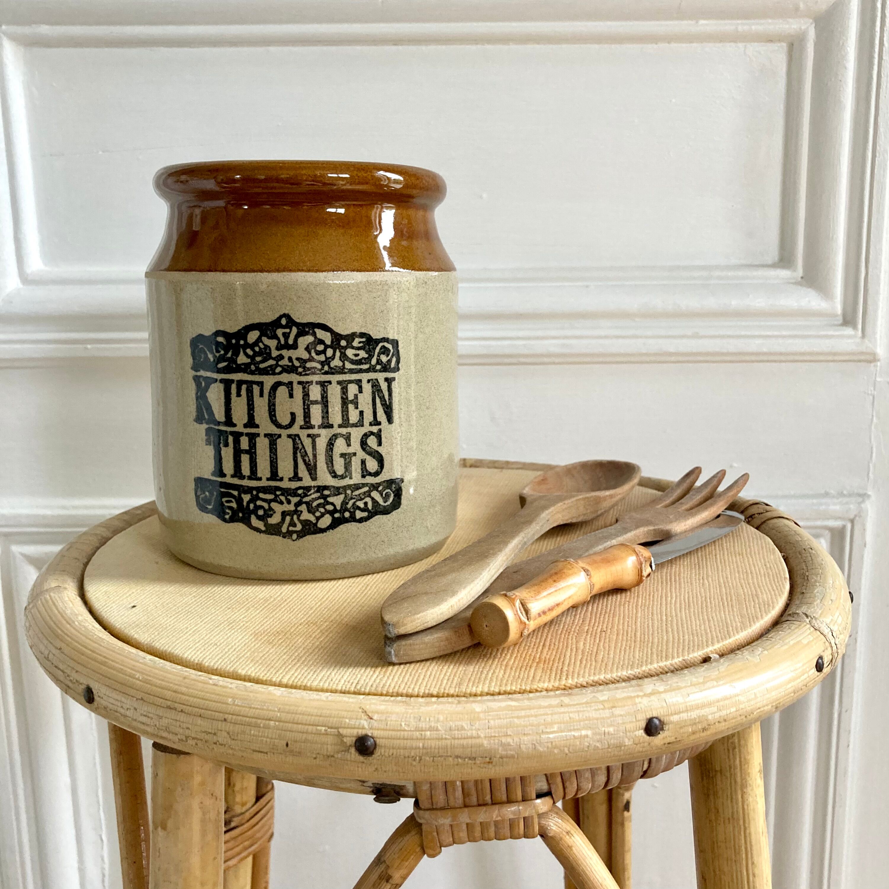 English two-tone stoneware pot