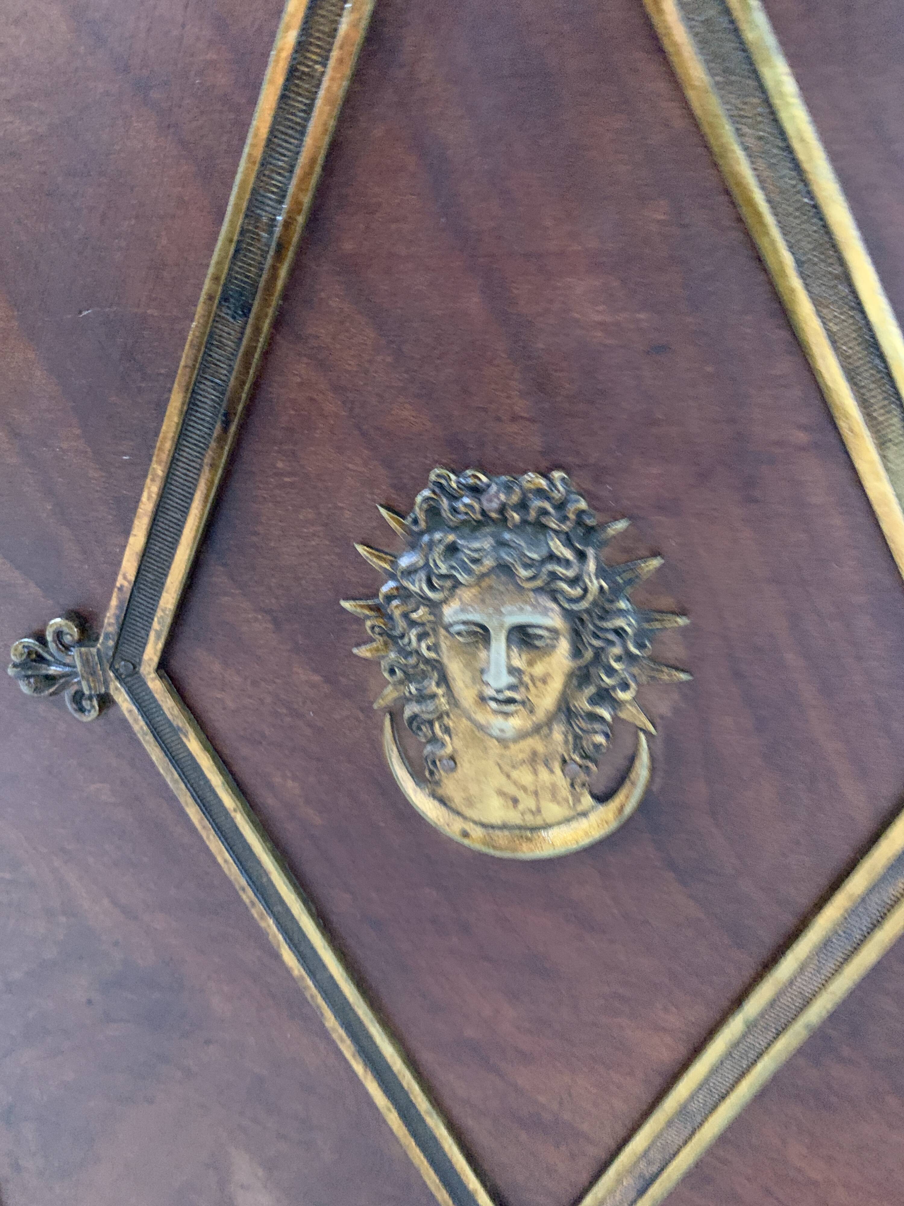 Bureau a caissons de style Empire en acajou et placage XX siècle