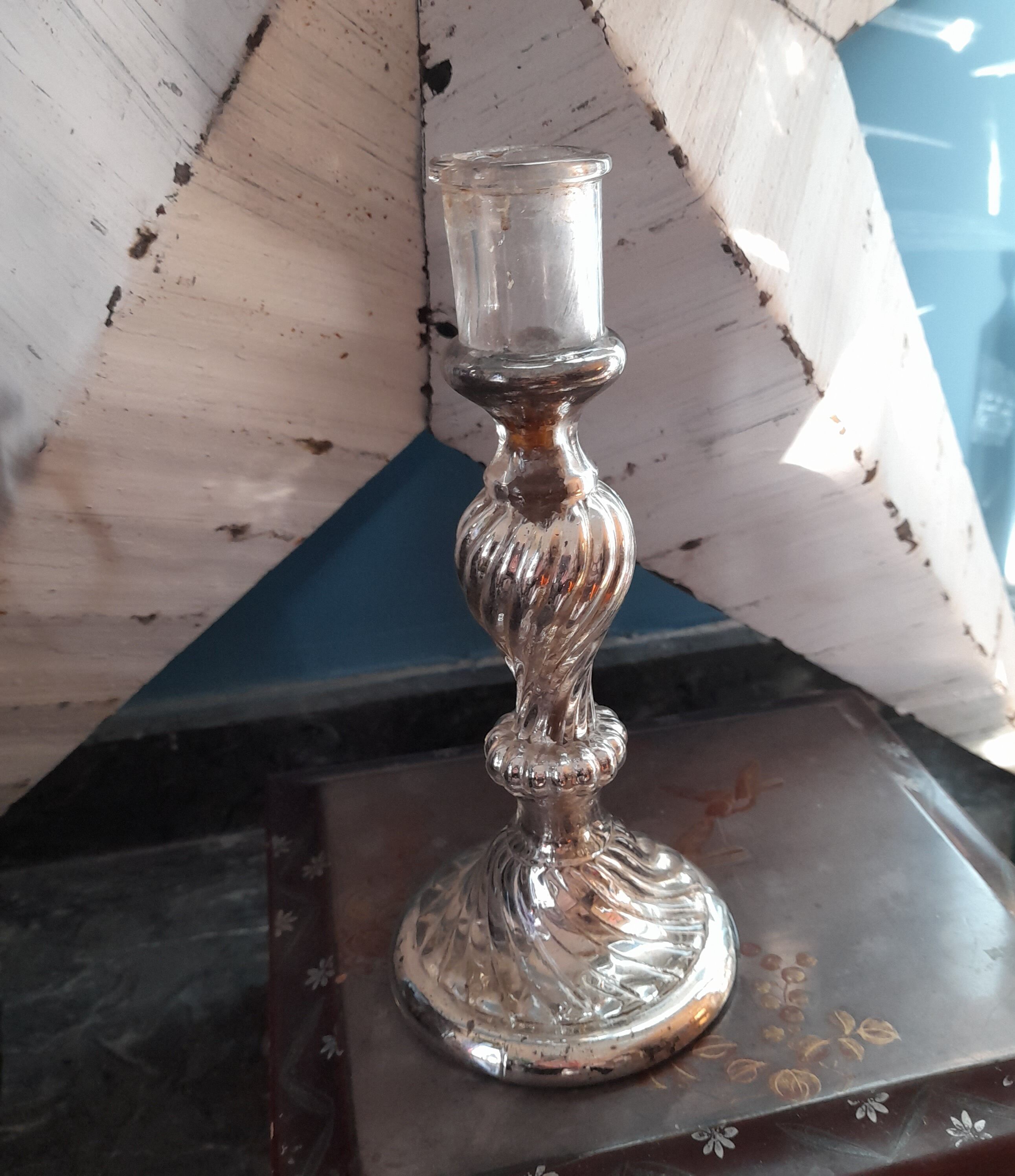 Candle holder eglomized glass