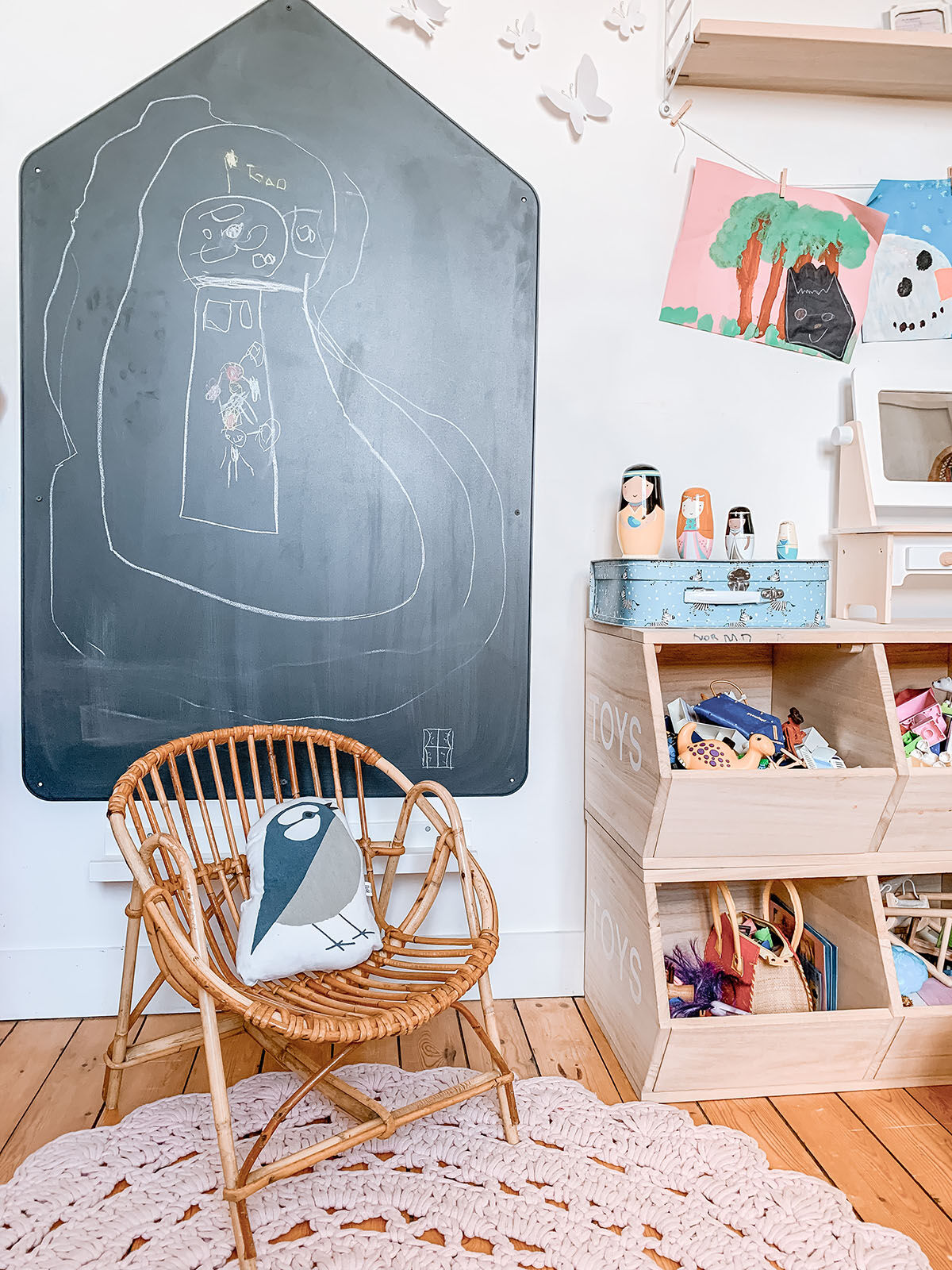 Child chair in rattan