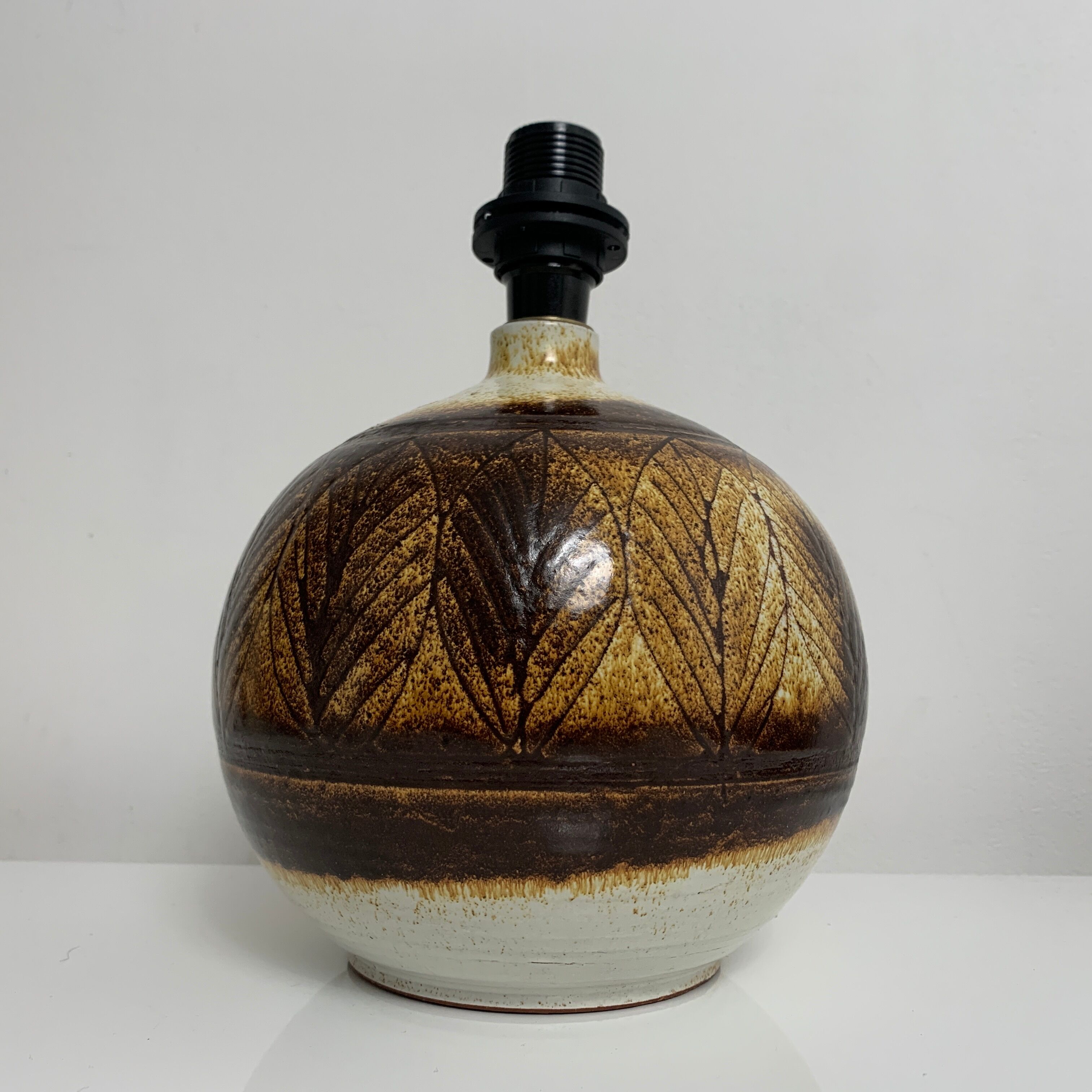 Ceramic ball lamp leaf decoration Olivier Roy Vallauris