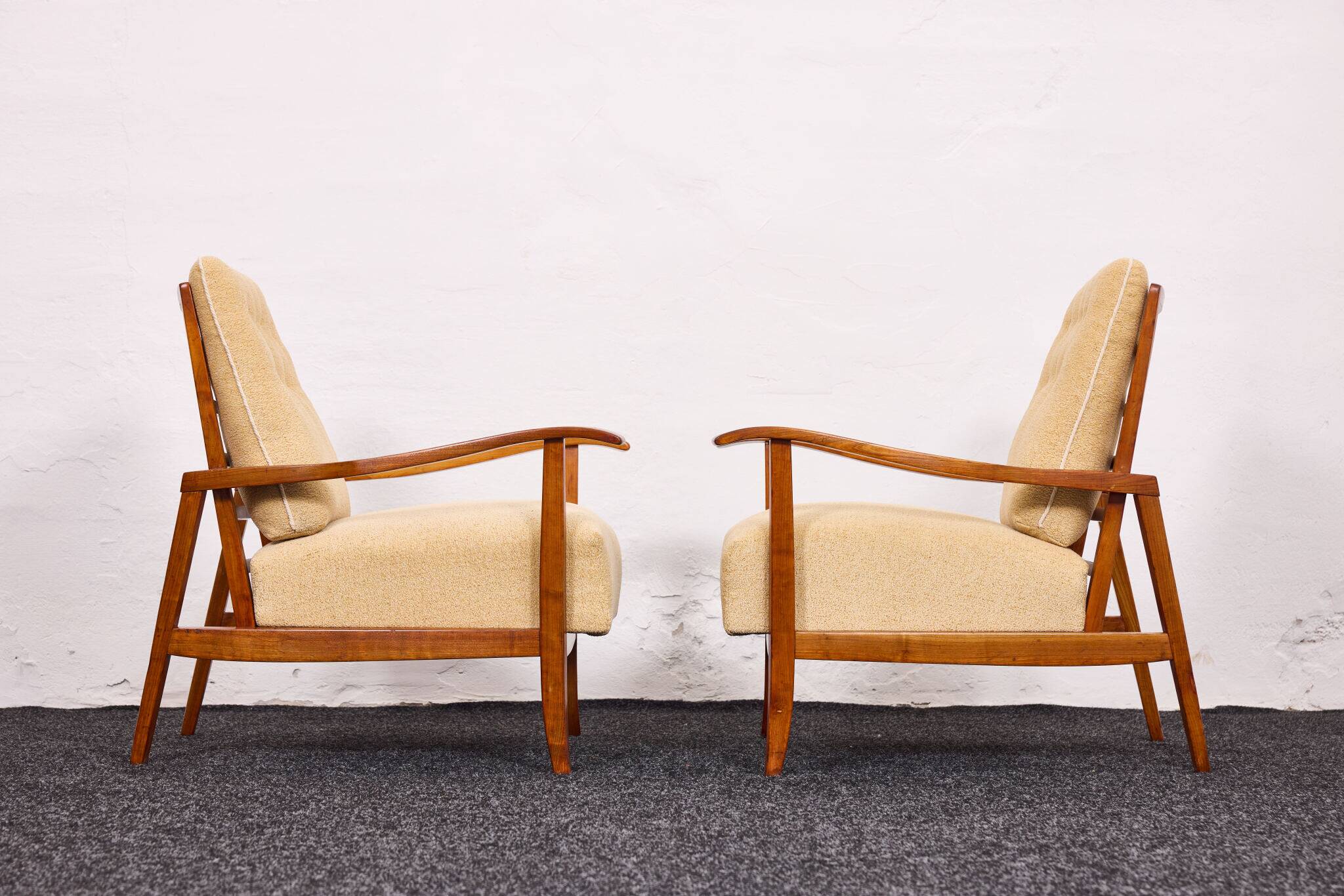 Mid-century armchairs – Attributed to Károly Nagy, Hungary, 1940s