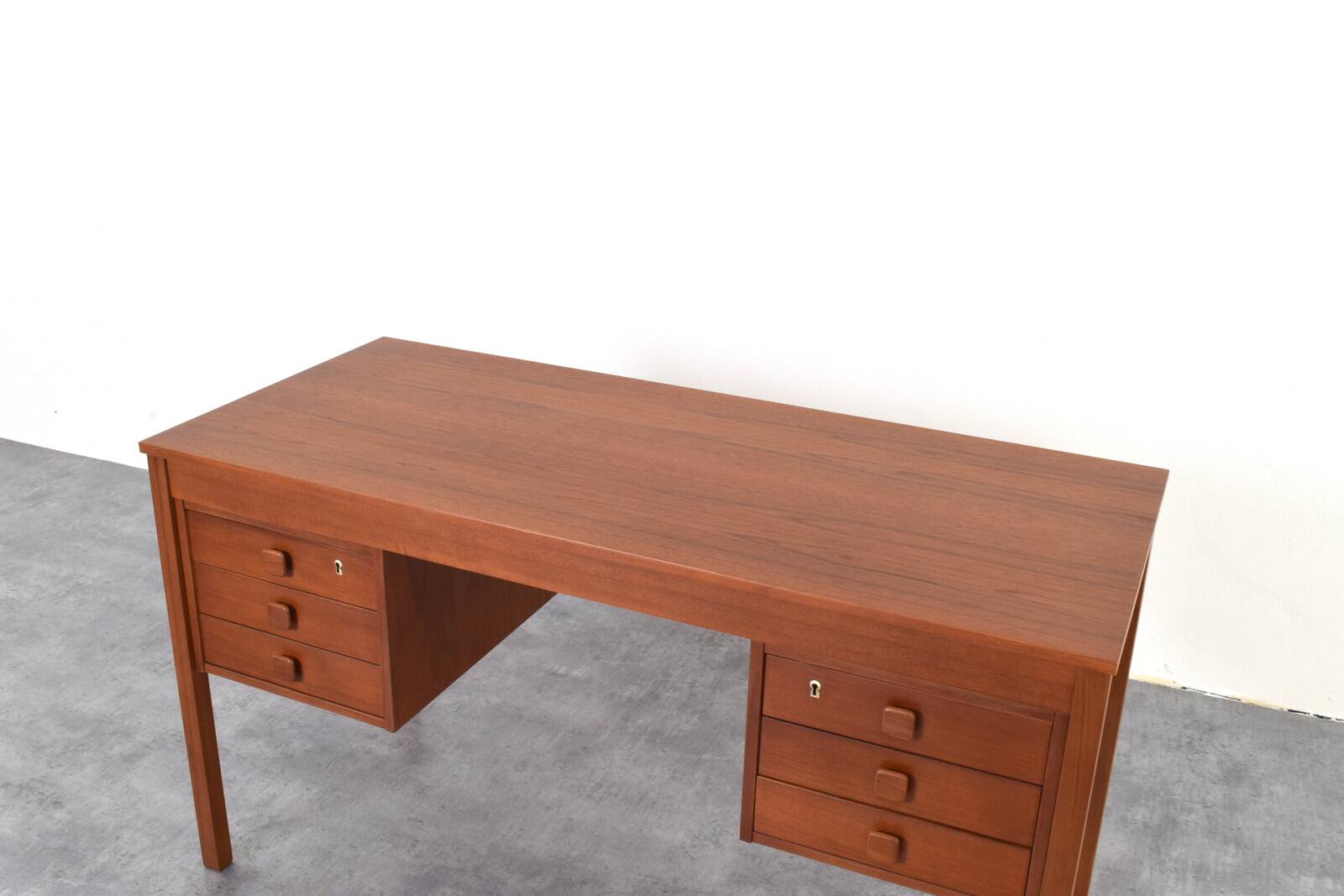 Mid-Century Danish Teak Desk from Domino Møbler, 1960s.