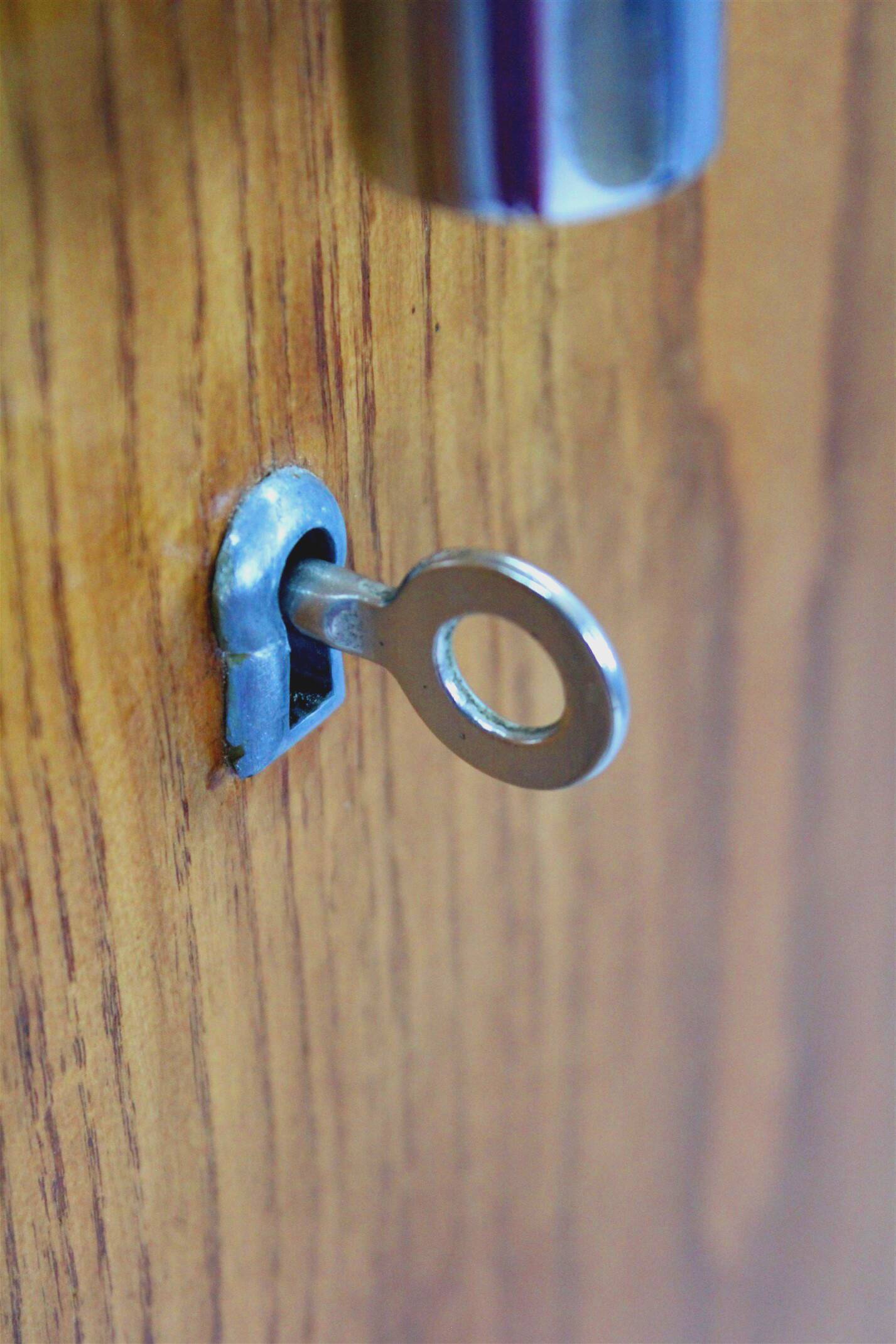 Vintage Bauhaus Chromed Tubular Steel Wardrobe by Hynek Gottwald, 1930s