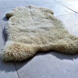 Carpet in Nature Skin Long-haired Sheepskin 132 cm x 80 cm x 9 cm thick