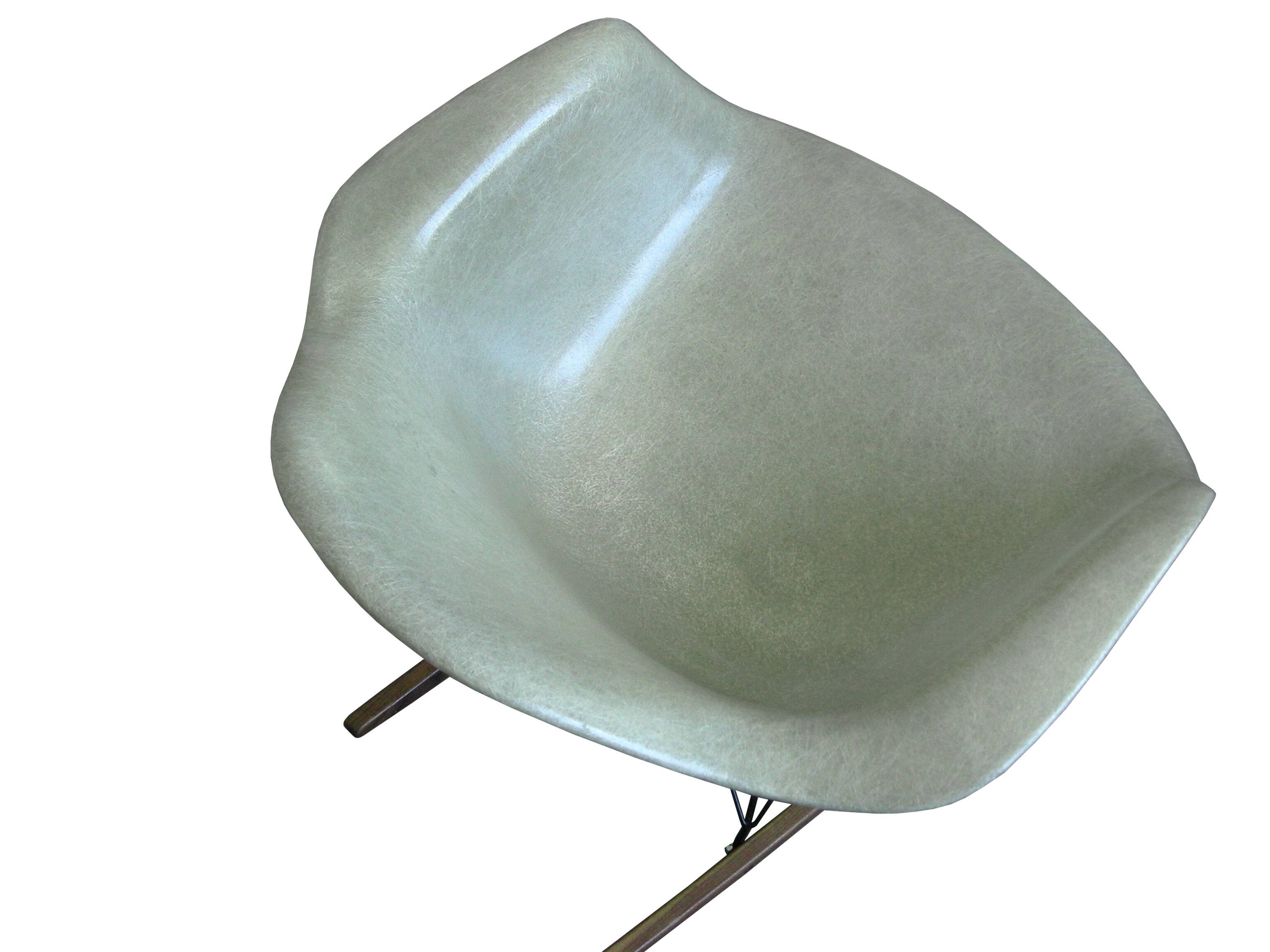ROCKING CHAIR_RAR_ CHARLES EAMES ZENITH edition