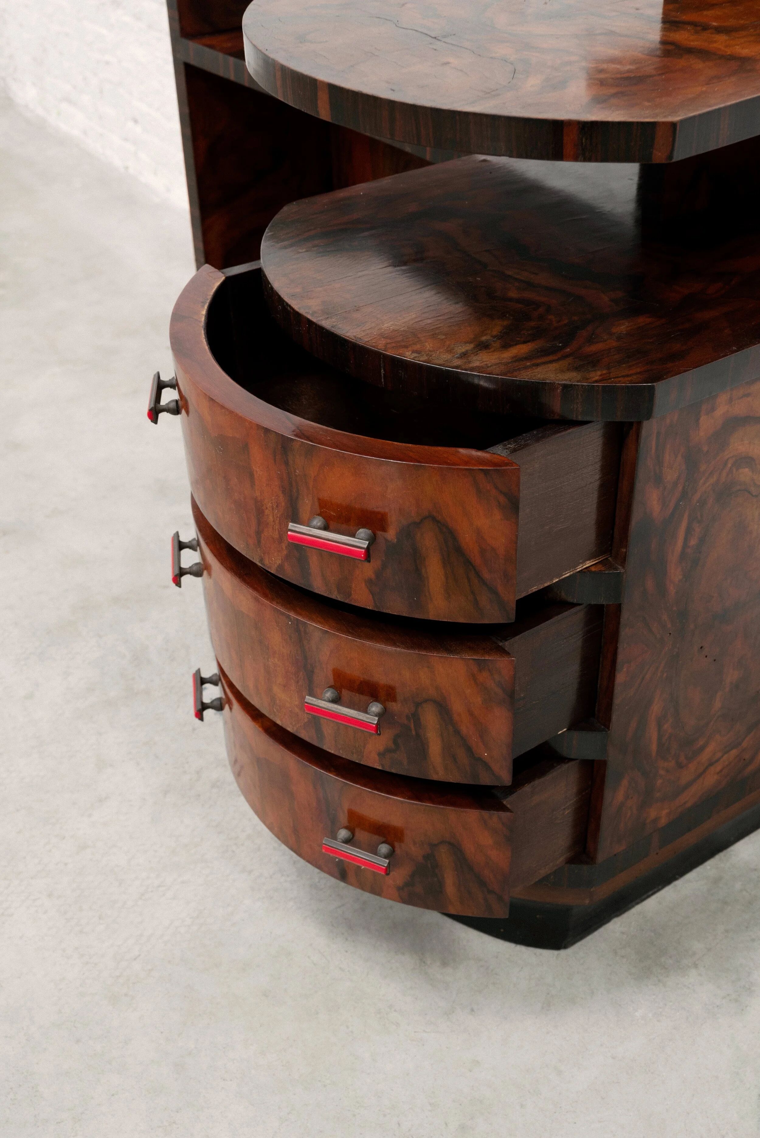 Italian rationalist walnut sideboard with red Bakelite handles, circa 1930
