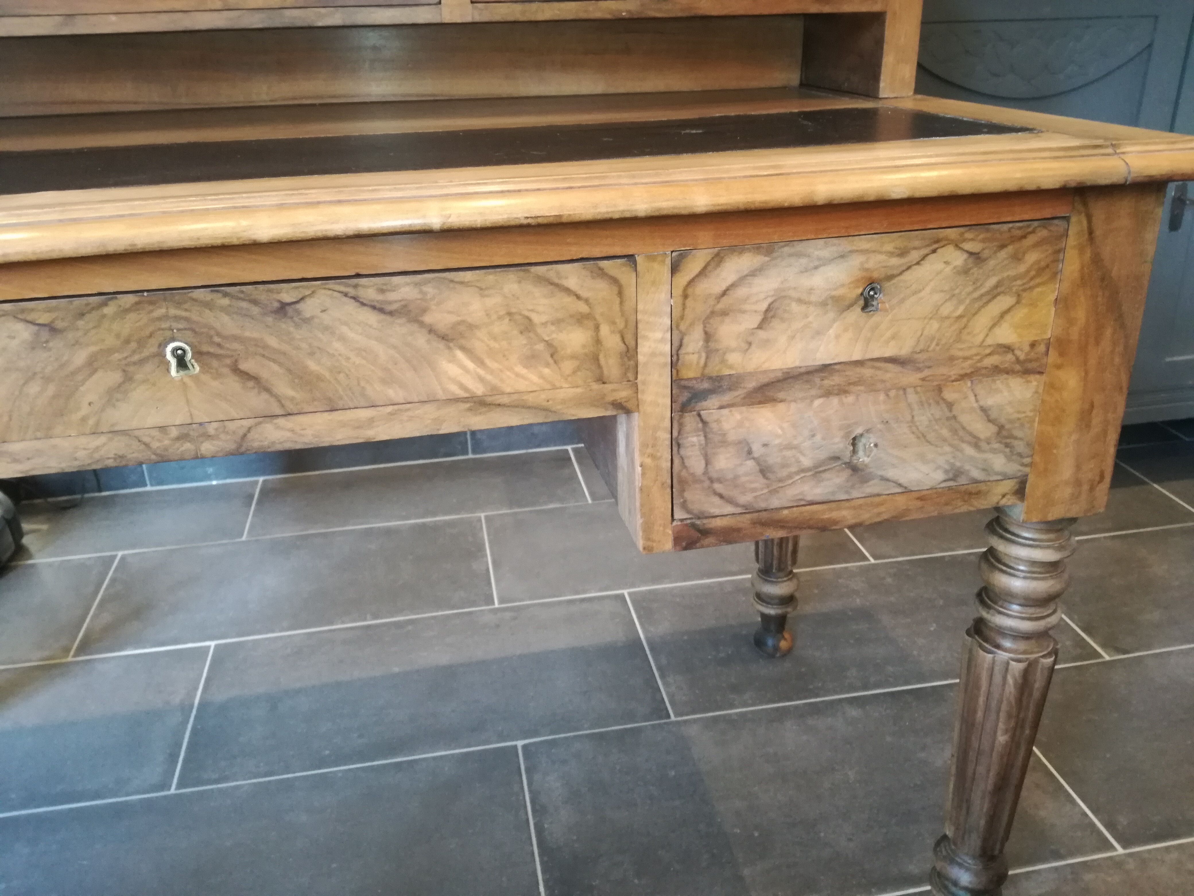 Louis Philippe 19th-century walnut desk Louis Philippe