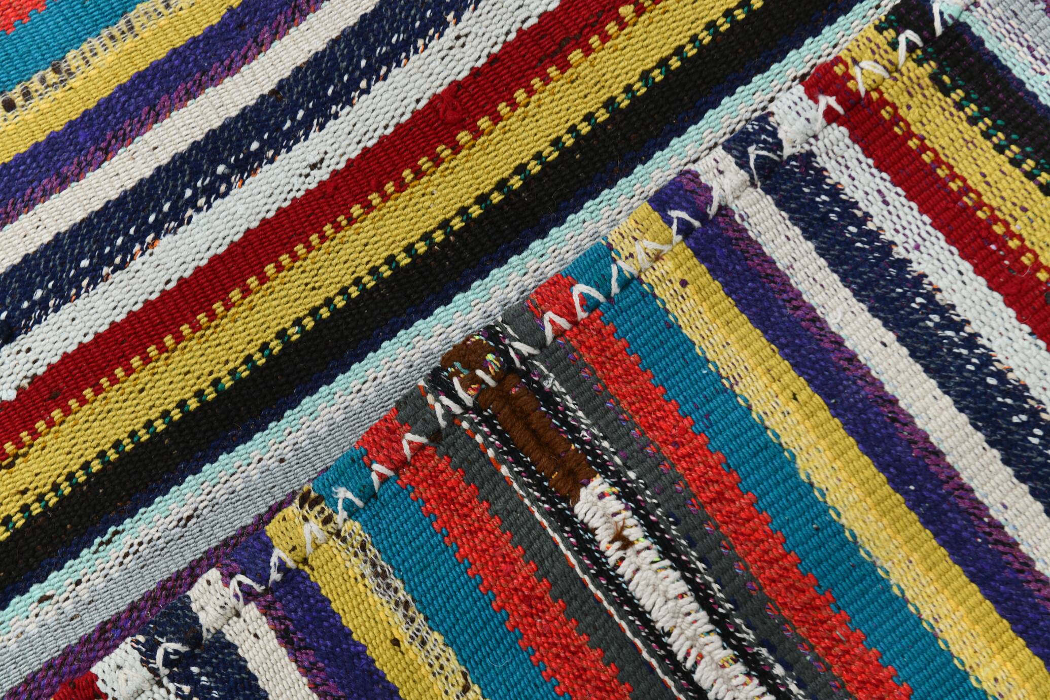 5x9 Vintage Kilim Rug, 165x269Cm