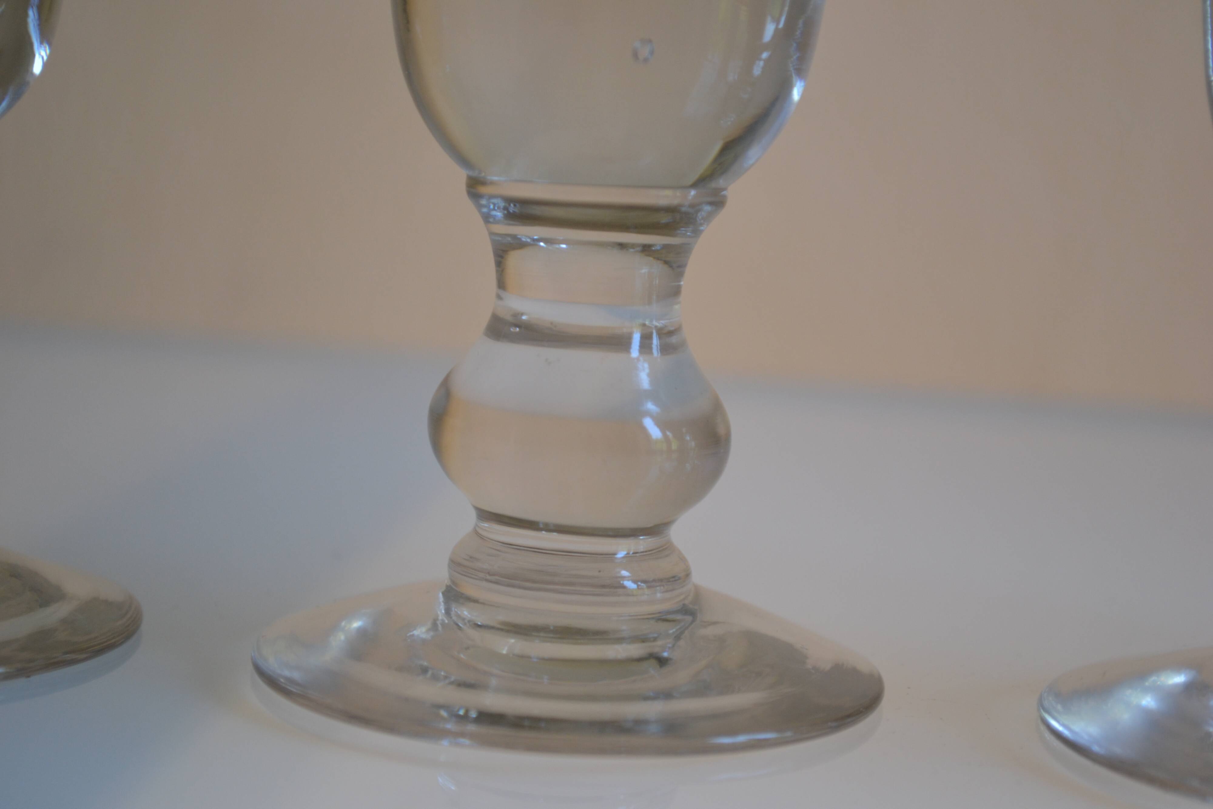 Série de 4 anciens verre verres à absinthe