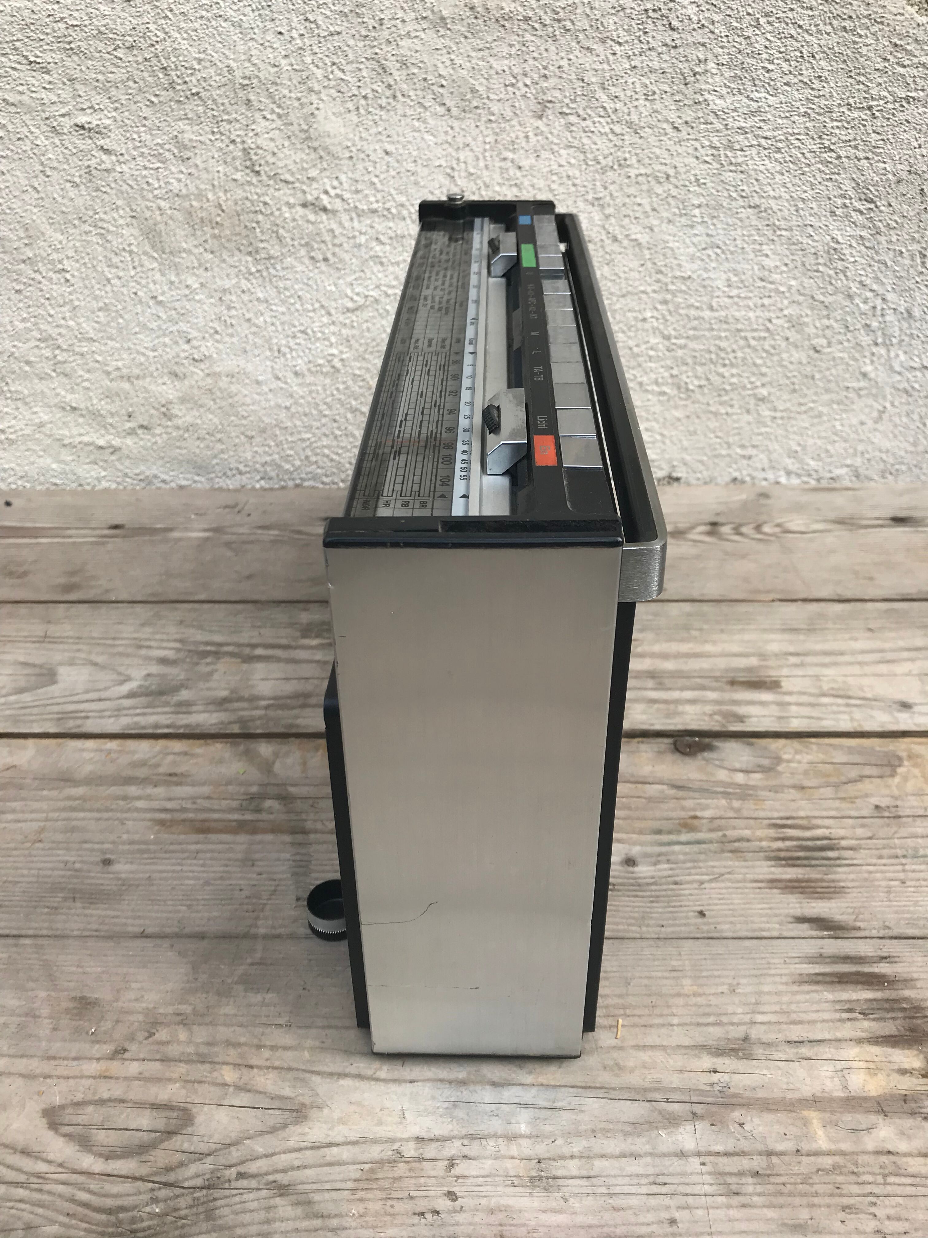 Former radio portable itt schaub lorenz bakelite