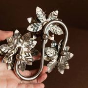 Silver-plated Metal Candlestick with 3 Flower Cups - Vintage Mid-Century Italian Design (1960s)